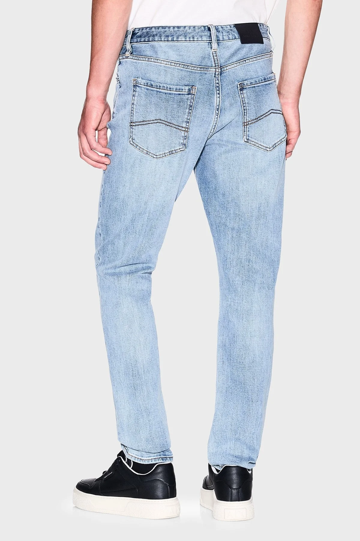 Armani Exchange Yırtıklı Streç Pamuklu Skinny Fit Normal Bel Dar Paça Jeans Erkek Kot Pantolon XM000070 AF15188 MB003 AÇIK MAVİ - 10