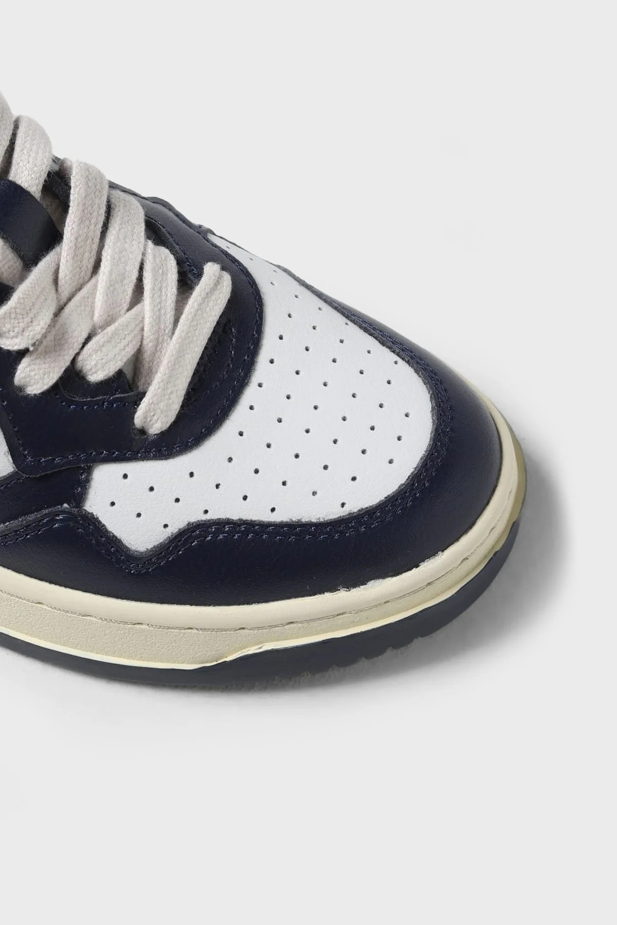 Autry Medalist Hakiki Deri Sneaker Bayan Ayakkabı AULW-WB04 BEYAZ-LACİVERT - 4