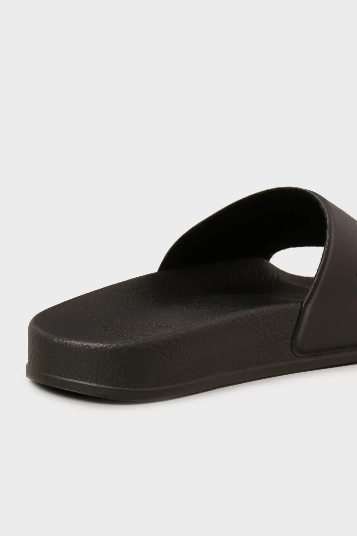 Balmain Logolu Düz Çocuk Terlik 6M0746 MX380 930 SİYAH - 3