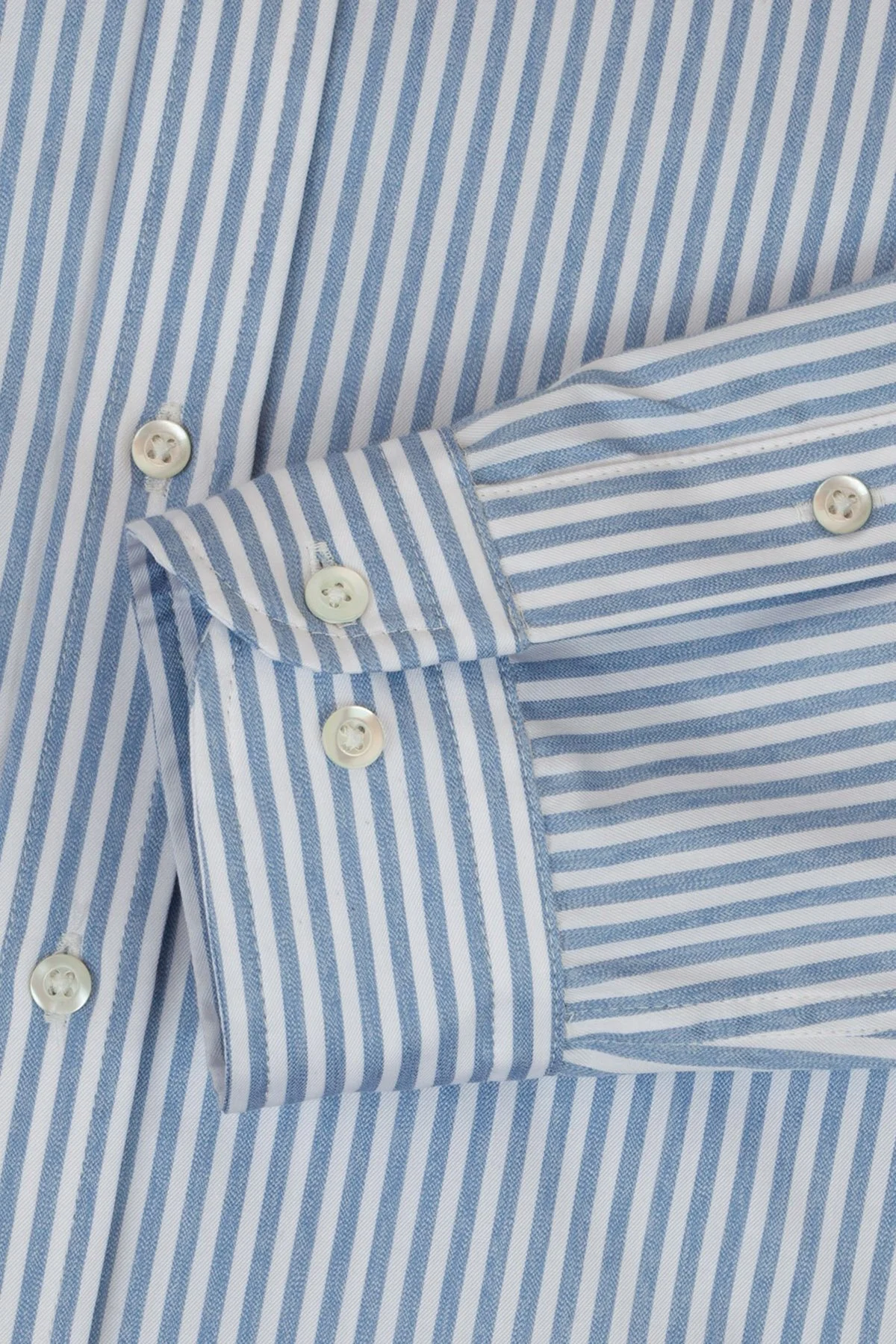 Bluemint Miles Çizgili % 100 Pamuk Regular Fit Düğmeli Yaka Erkek Gömlek BM25002704MW 651 AÇIK MAVİ - 4
