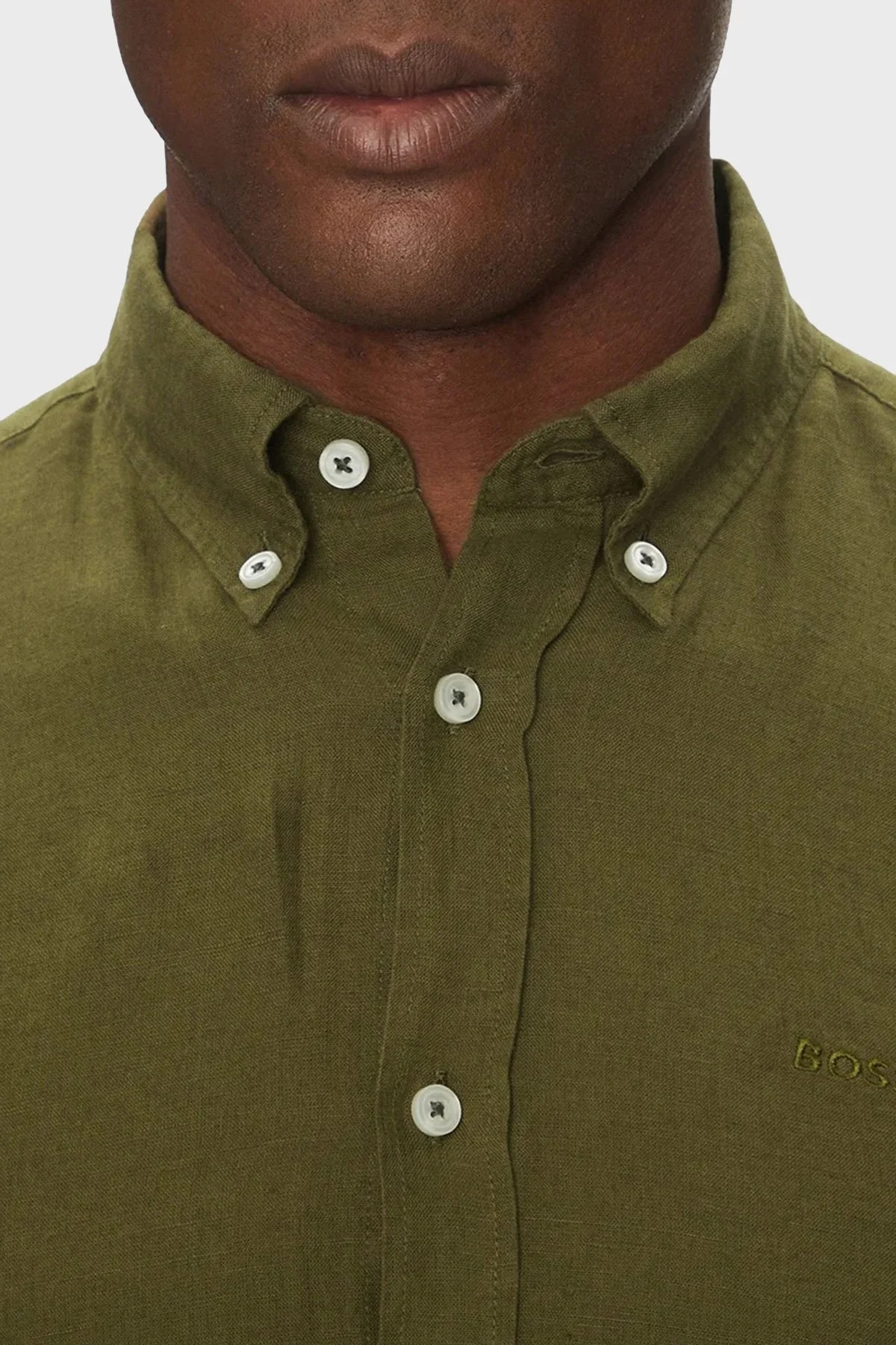 Boss % 100 Keten Regular Fit Düğmeli Yaka Logolu Erkek Gömlek 50520283 302 KOYU YEŞİL - 9