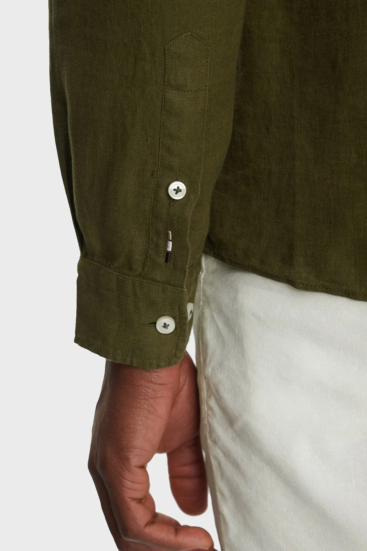 Boss % 100 Keten Regular Fit Düğmeli Yaka Logolu Erkek Gömlek 50520283 302 KOYU YEŞİL - 10