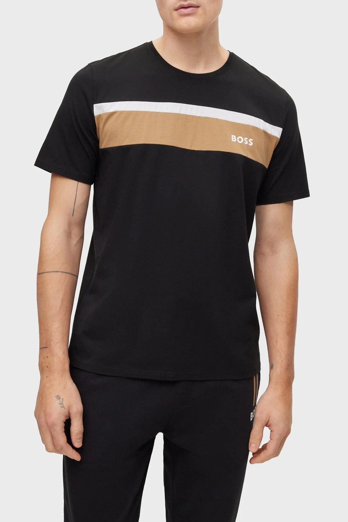 Boss Blok Şeritli Logolu Pamuklu Regular Fit Bisiklet Yaka Erkek T Shirt 50490923 001 SİYAH - 1