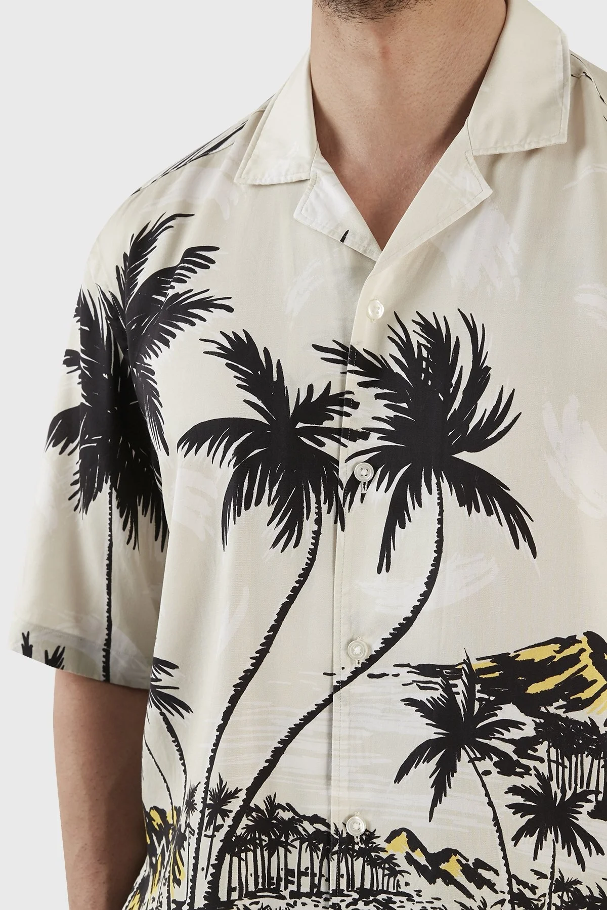 Boss Hawaii Desenli Regular Fit Kısa Kollu Erkek Gömlek 50490433 131 BEJ - 4