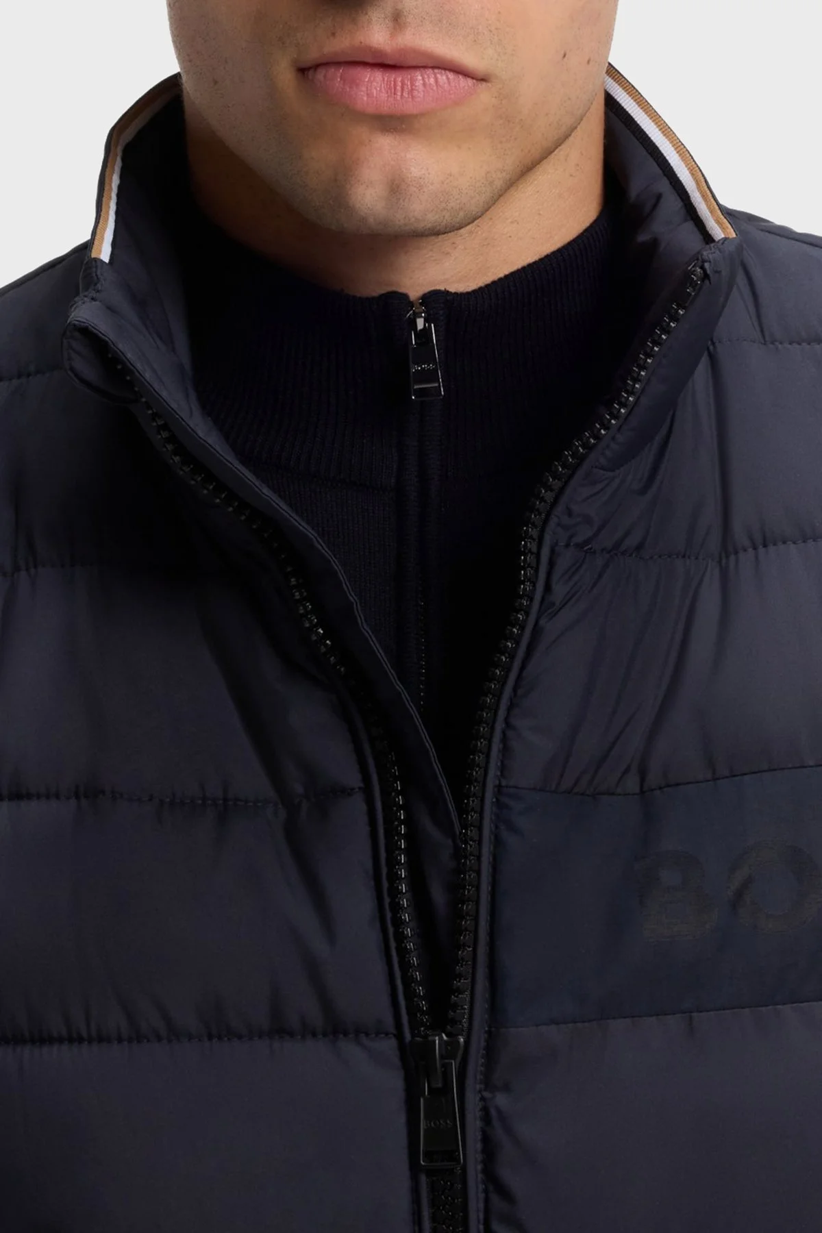 Boss Kapitoneli Regular Fit Dik Yaka Erkek Yelek 50518375 404 Lacivert - 3