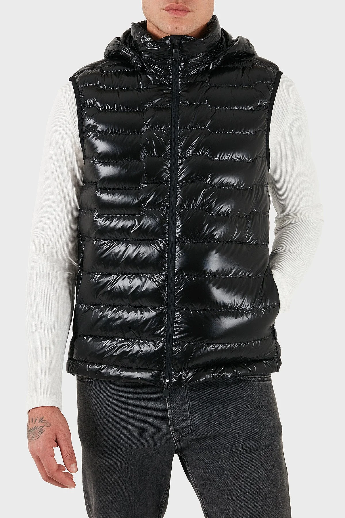 Boss Kapitoneli Regular Fit Kapüşonlu Su İtici Parlak Şişme Erkek Yelek 50548848 001 SİYAH - 4