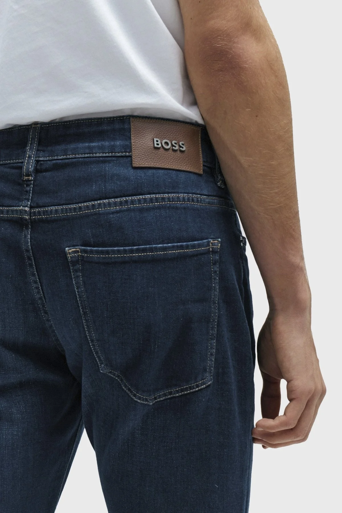 Boss Kaşmir Dokunuşlu Slim Fit Jeans Erkek Kot Pantolon 50508404 417 LACİVERT - 9