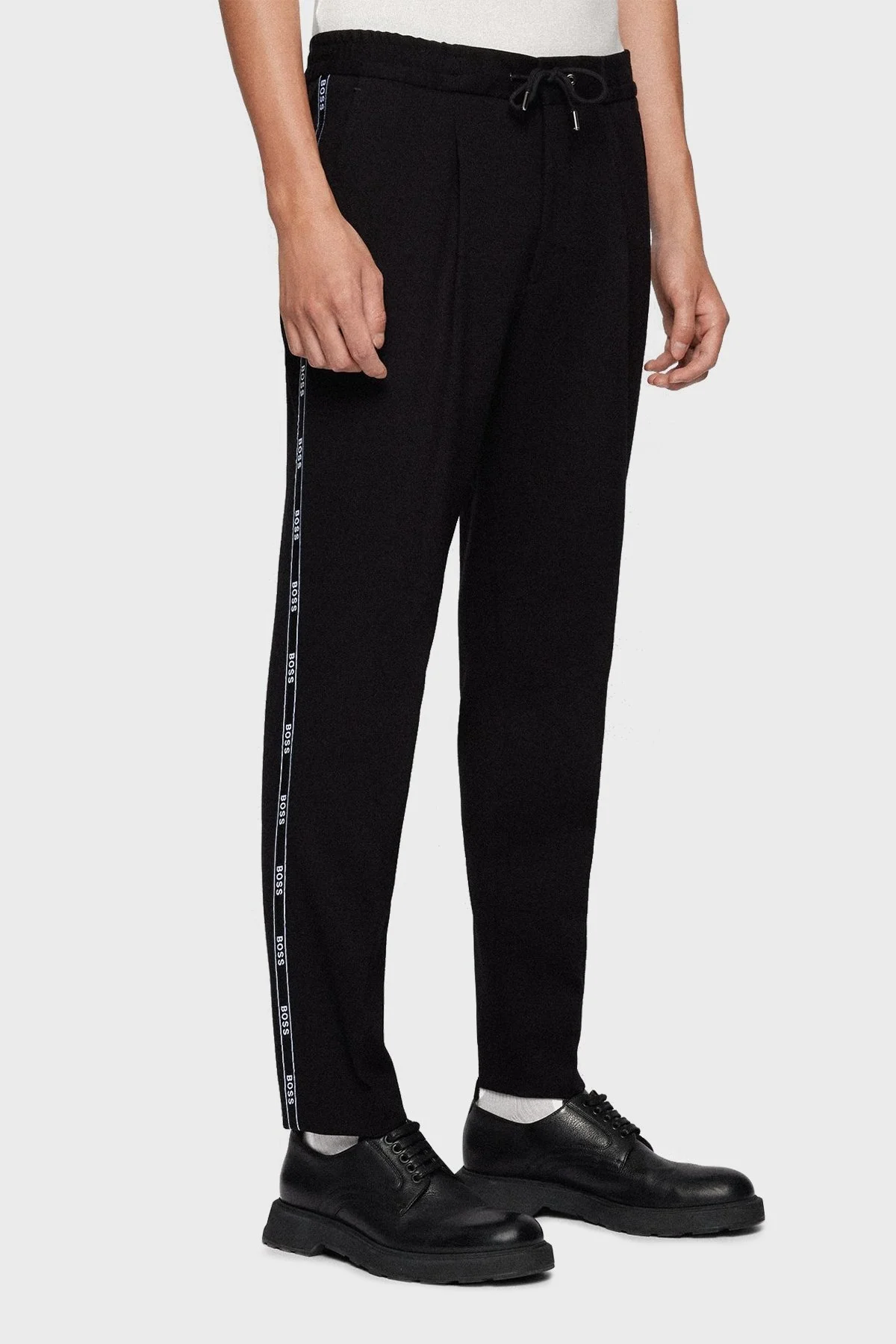 Boss Logo Detaylı Cepli Relaxed Fit Erkek Pantolon 50464794 001 SİYAH - 1