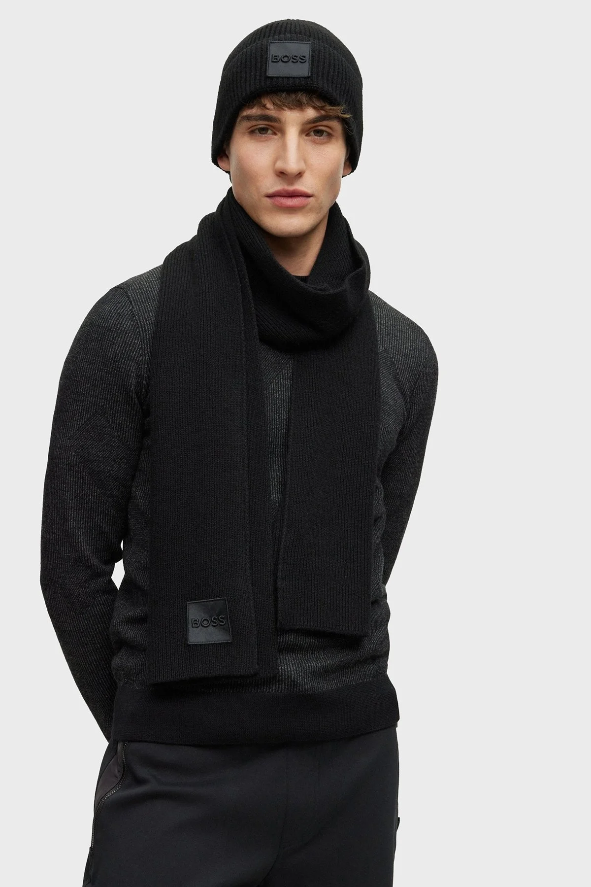 Boss Logo İşlemeli Yün ve Kaşmir Karışımlı Atkı Bere Takım Erkek Atkı Takım 50497978 001 SİYAH - 2