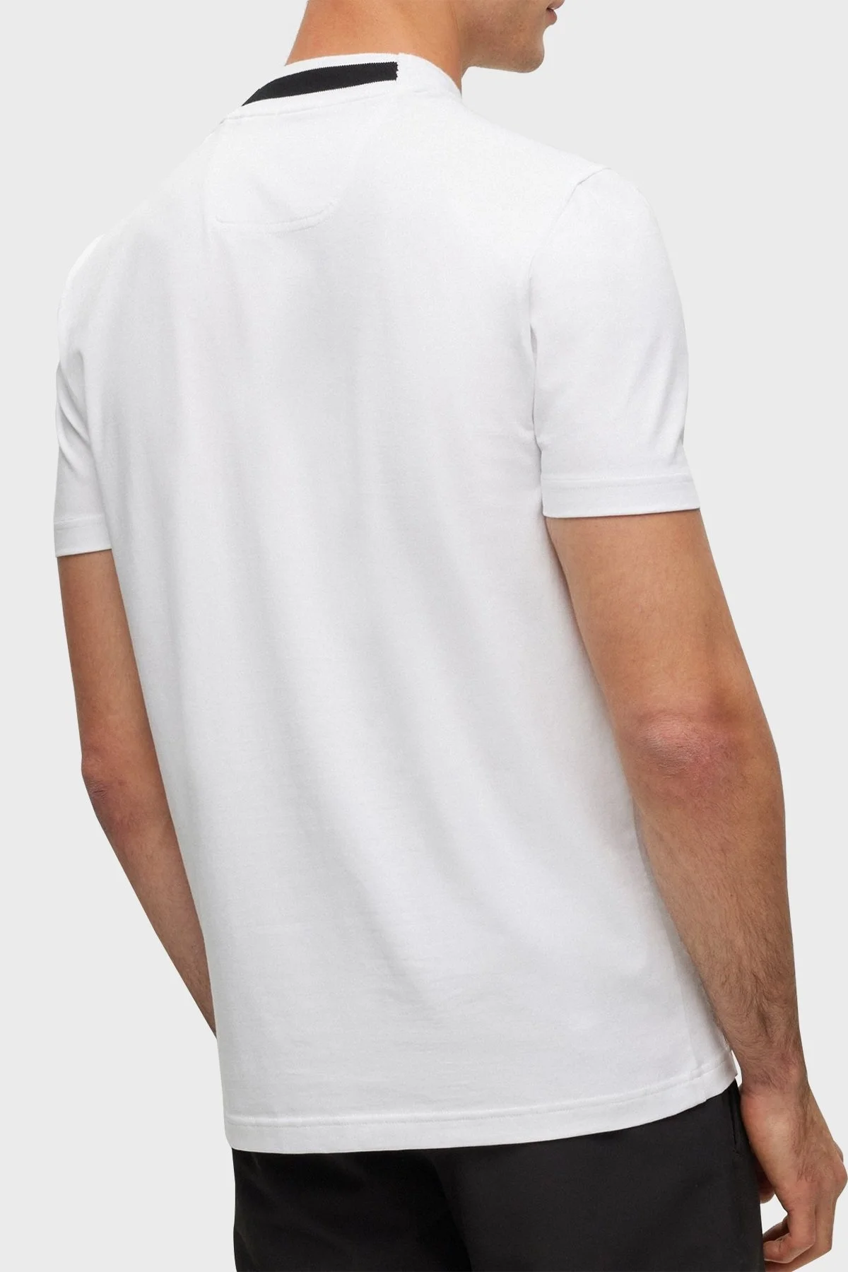 Boss Logo Şeritli Dik Yaka Jakarlı Pamuklu Regular Fit Erkek T Shirt 50501242 100 BEYAZ - 4