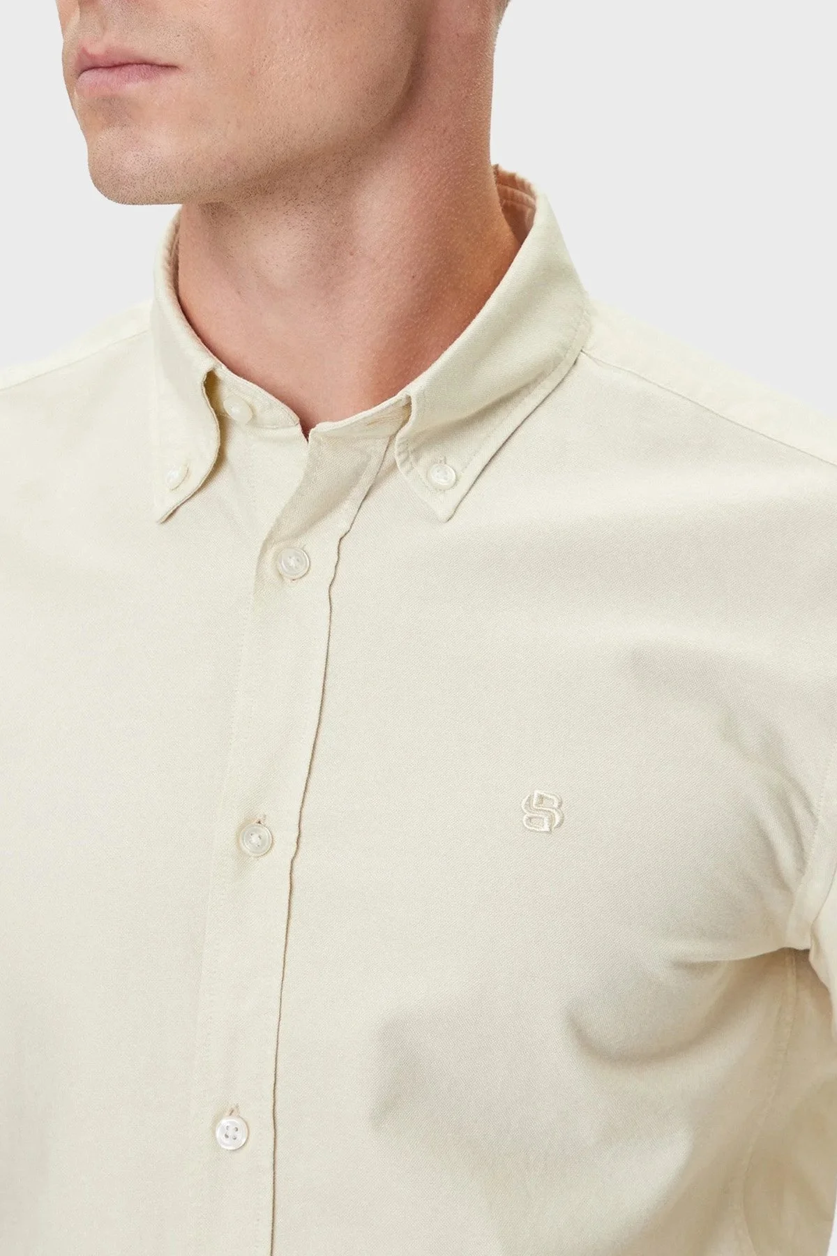 Boss Logolu % 100 Pamuk Slim Fit Düğmeli Yaka Erkek Gömlek 50544917 131 EKRU - 4