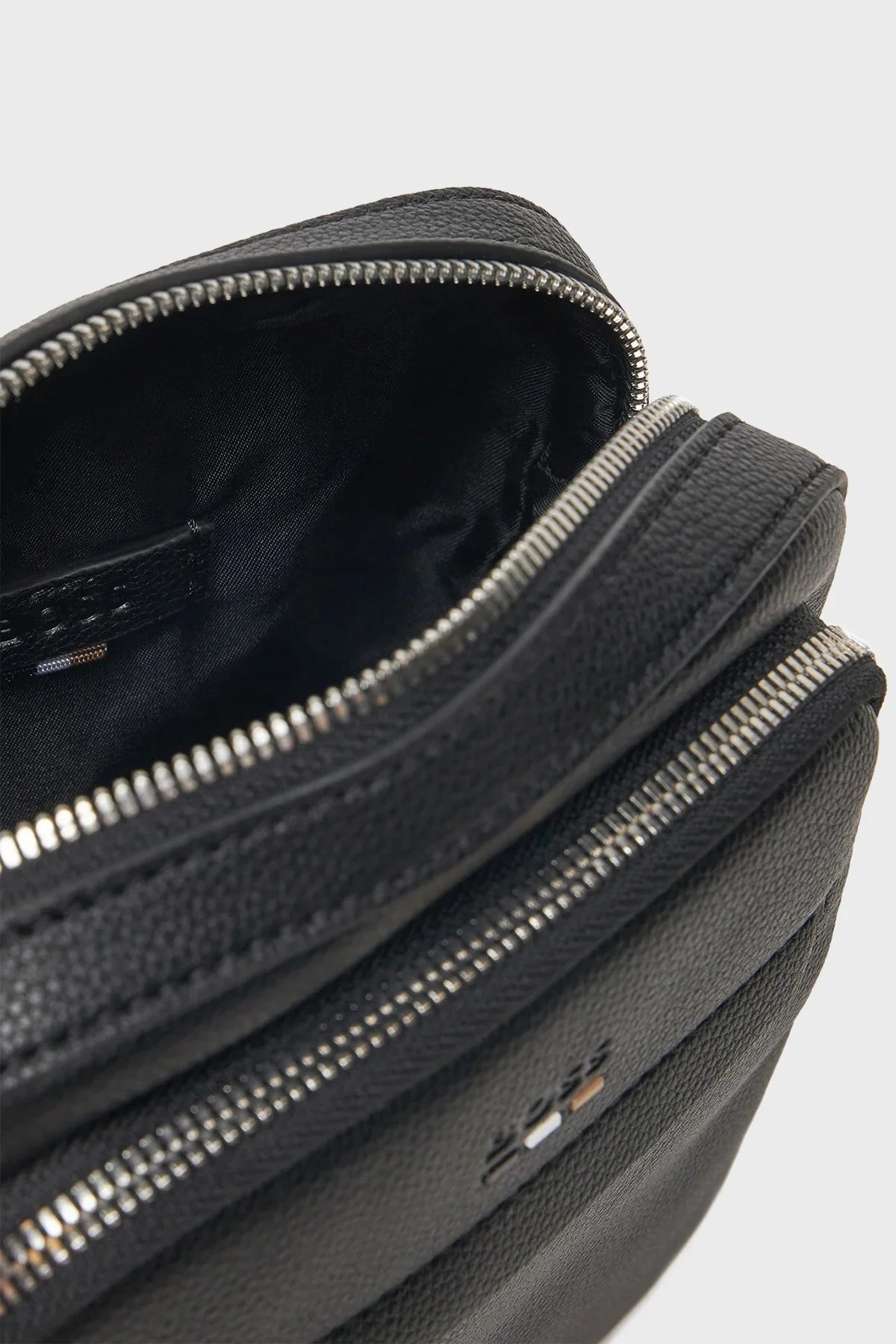 Boss Logolu Ayarlanabilir Askılı Erkek Çanta 50536196 001 SİYAH - 8