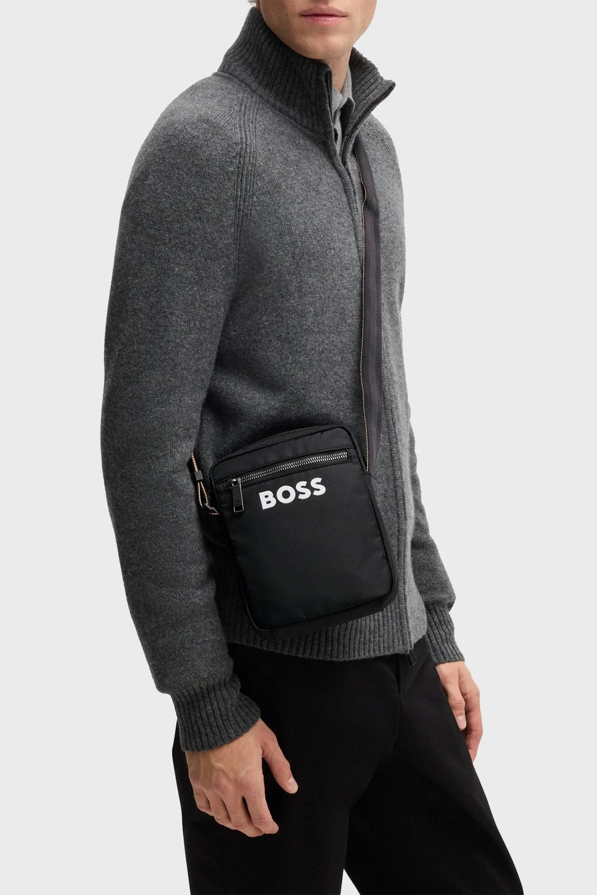 Boss Logolu Ayarlanabilir Askılı Fermuarlı Erkek Çanta 50511961 001 SİYAH - 2