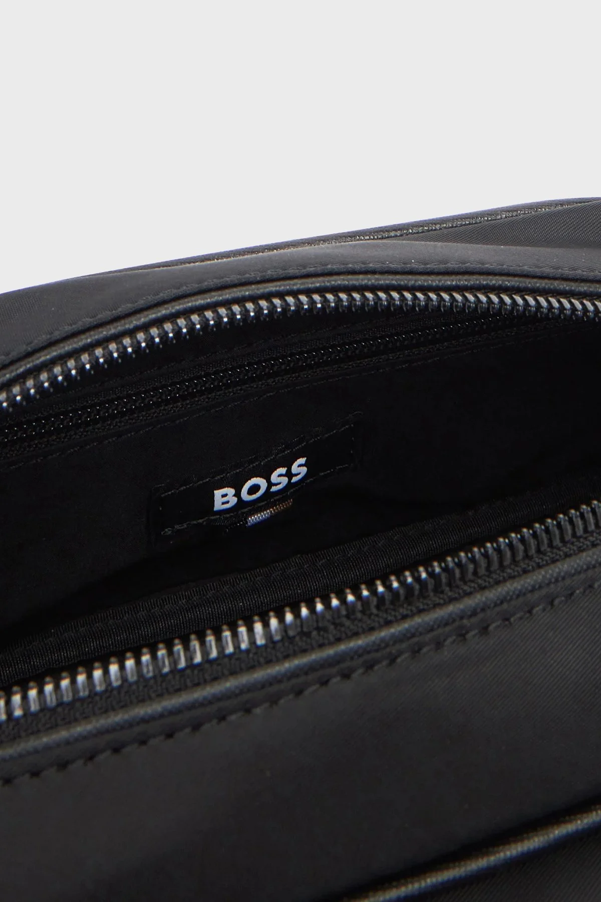 Boss Logolu Bilek Askılı Erkek Çanta 50548082 001 SİYAH - 5