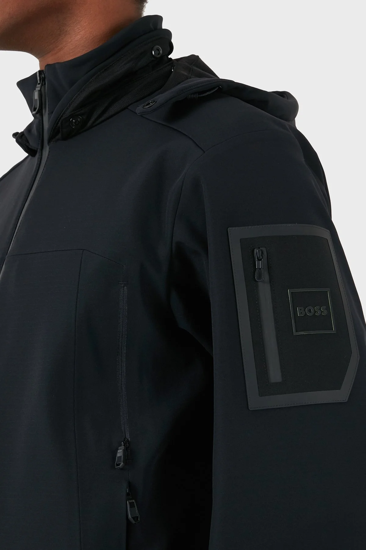 Boss Logolu Çıkarılabilir Kapüşonlu Erkek Mont 50515100 001 SİYAH - 4
