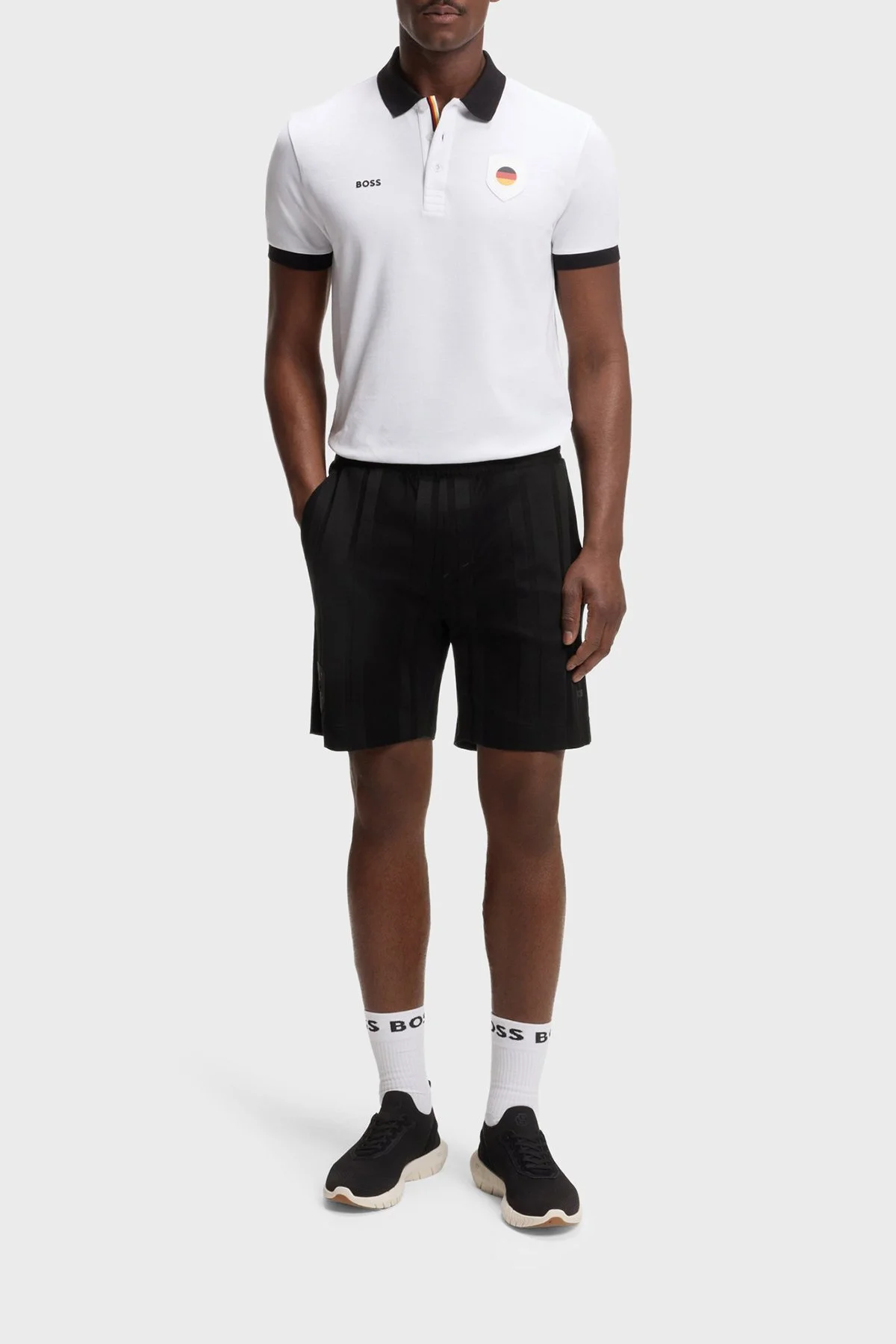 Boss Logolu Pamuklu Regular Fit Jarse Erkek Şort 50559252 001 SİYAH - 2