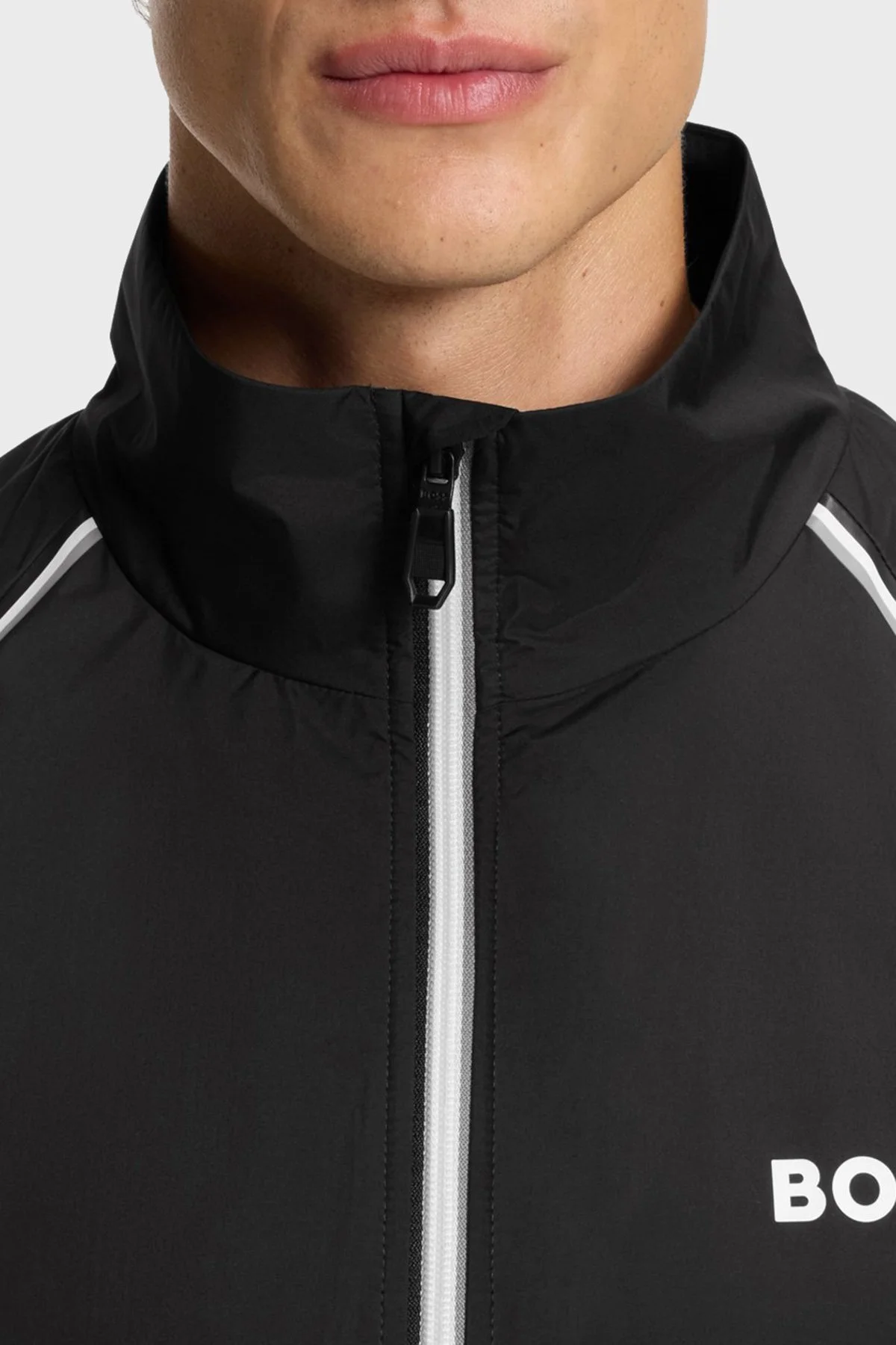 Boss Logolu Regular Fit Fermuarlı Paça Detaylı Su İtici Erkek Eşofman Takımı 50556526 001 SİYAH - 4