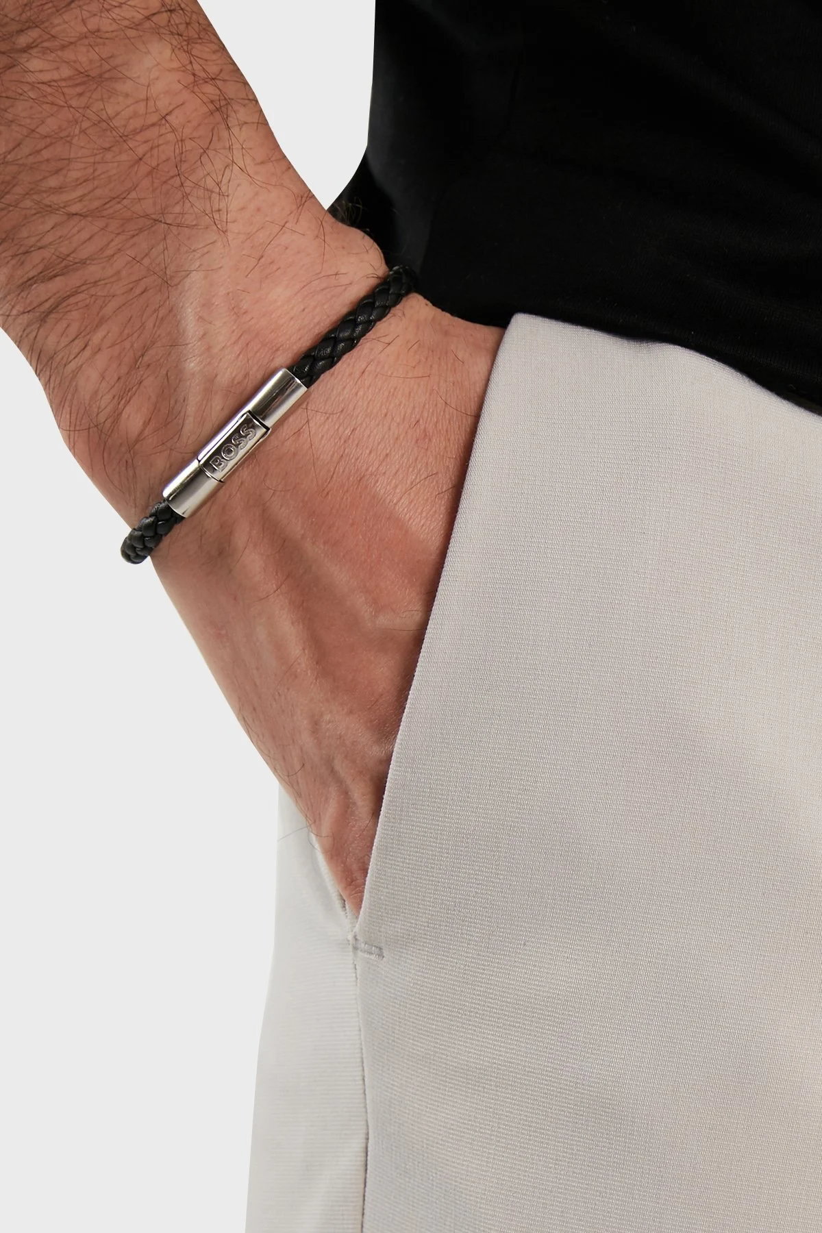 Boss Metal Logolu Deri Örgü Erkek Bileklik 50491930 001 SİYAH - 1