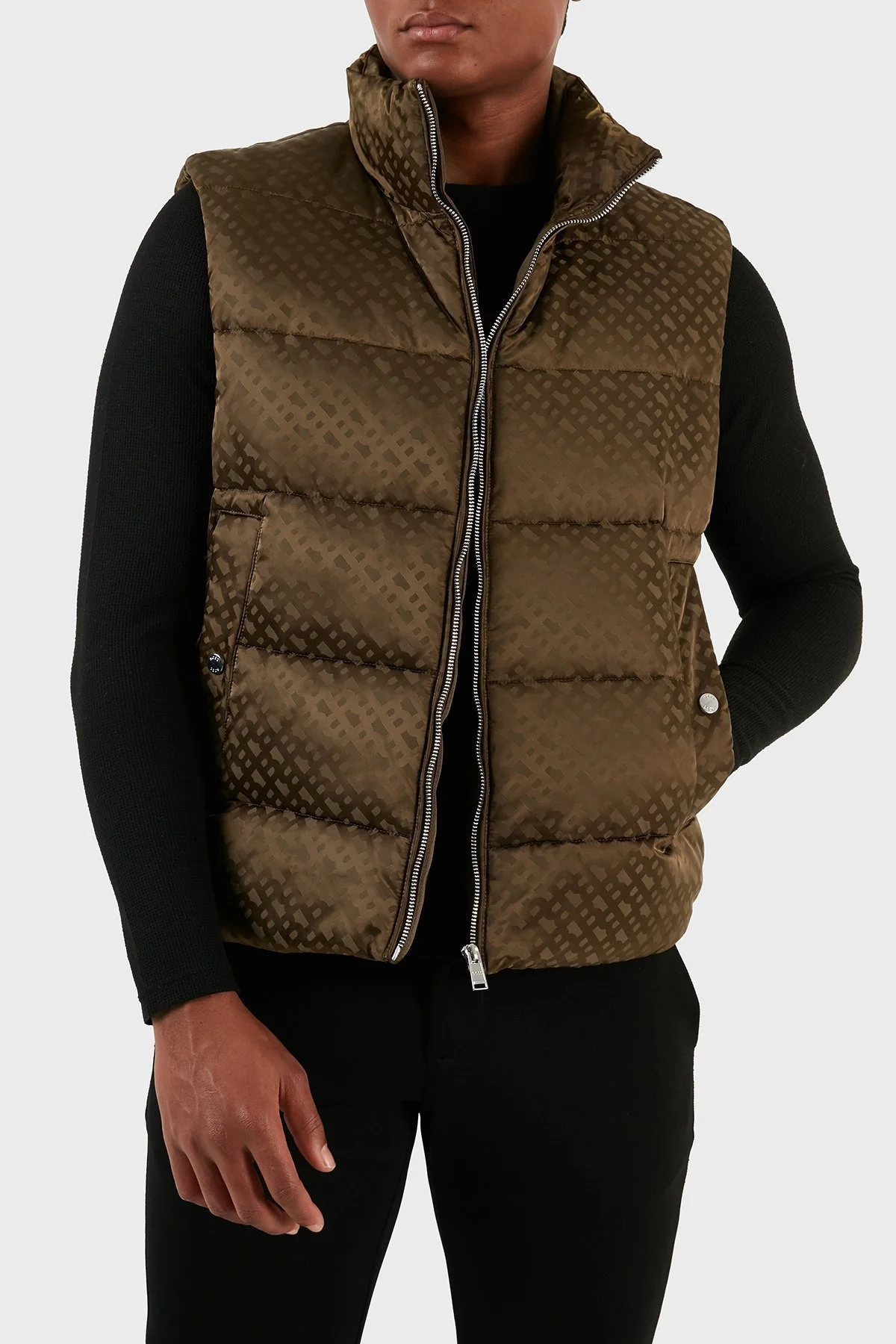 Boss Monogram Desenli Fermuarlı Su İtici Regular Fit Şişme Erkek Yelek 50497772 361 KAHVE - 3