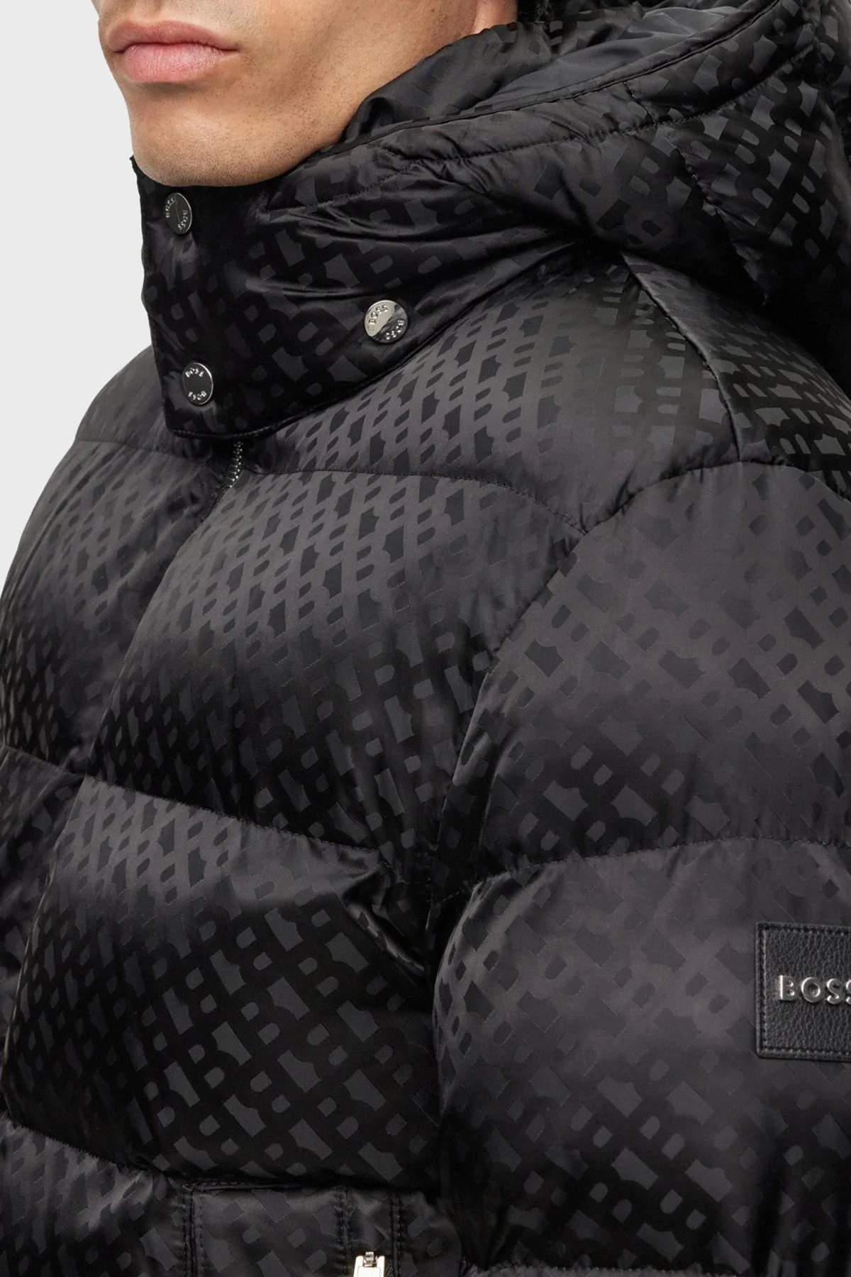 Boss Monogram Jakarlı Çıkarılabilir Kapüşonlu Su İtici Comfort Fit Erkek Mont 50499813 001 SİYAH - 10