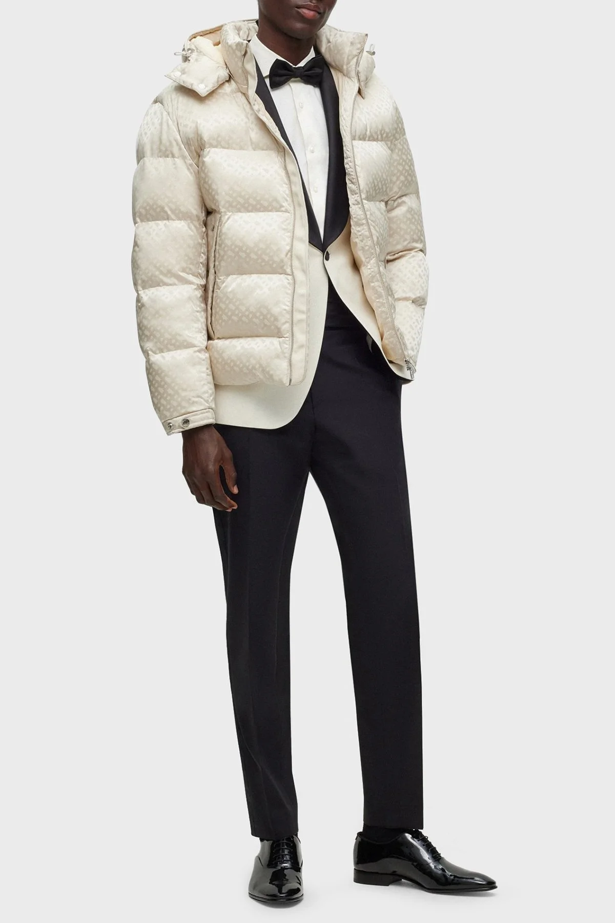 Boss Monogram Jakarlı Çıkarılabilir Kapüşonlu Su İtici Comfort Fit Erkek Mont 50499813 131 EKRU - 2