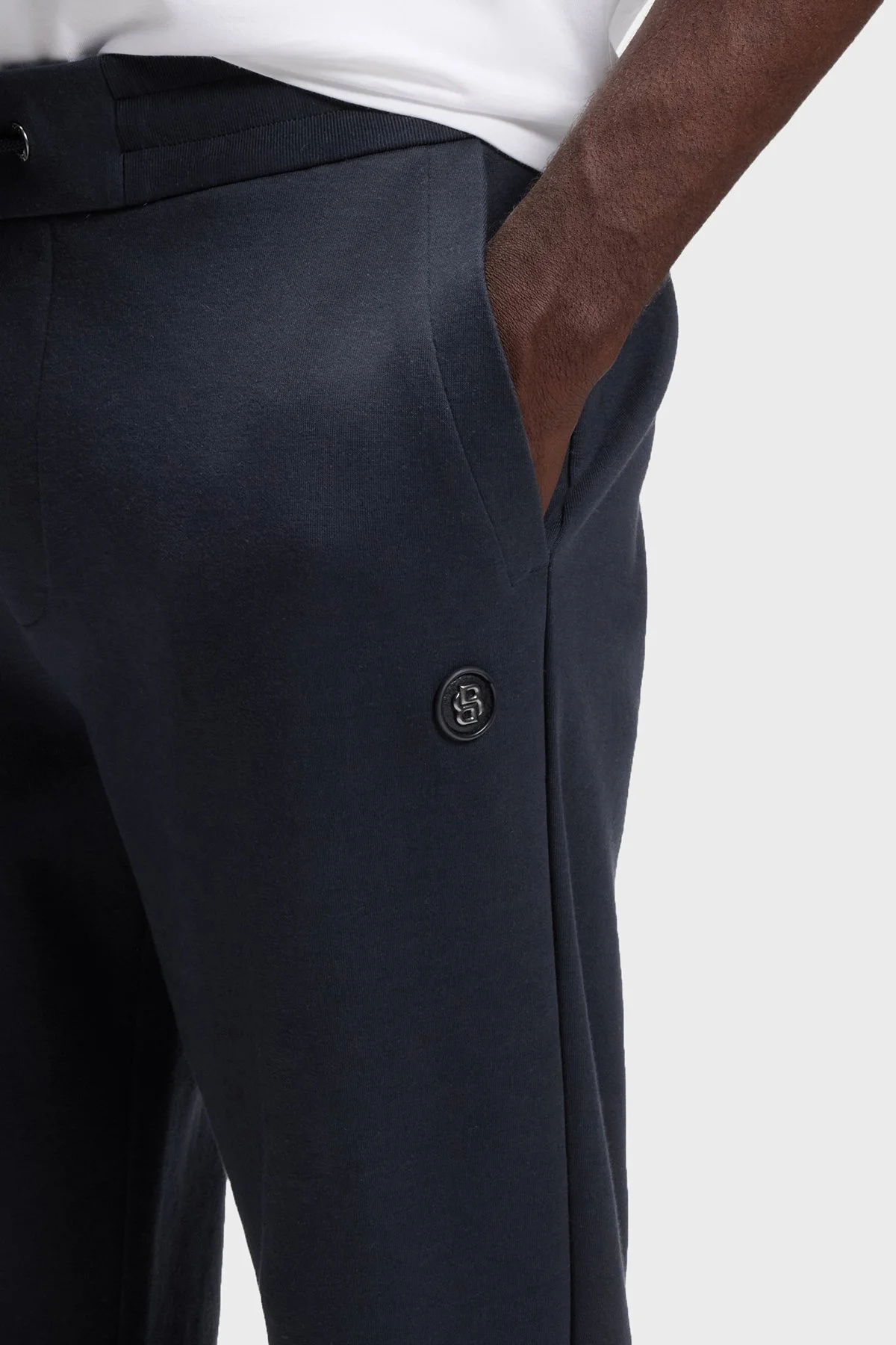Boss Pamuklu Logolu Regular Fit Lastikli Paça Erkek Pantolon 5DK150555853404. Lacivert - 4