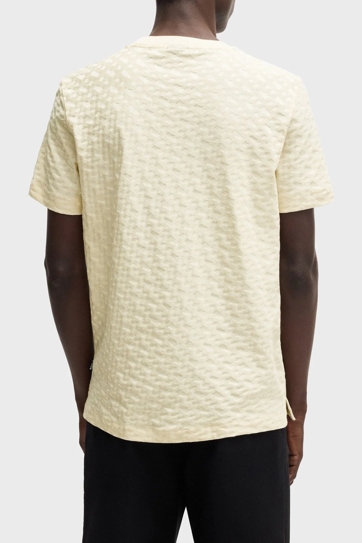 Boss Pamuklu Monogram Logo Baskılı Regular Fit Bisiklet Yaka Erkek T Shirt 50537131 131 BEJ - 3