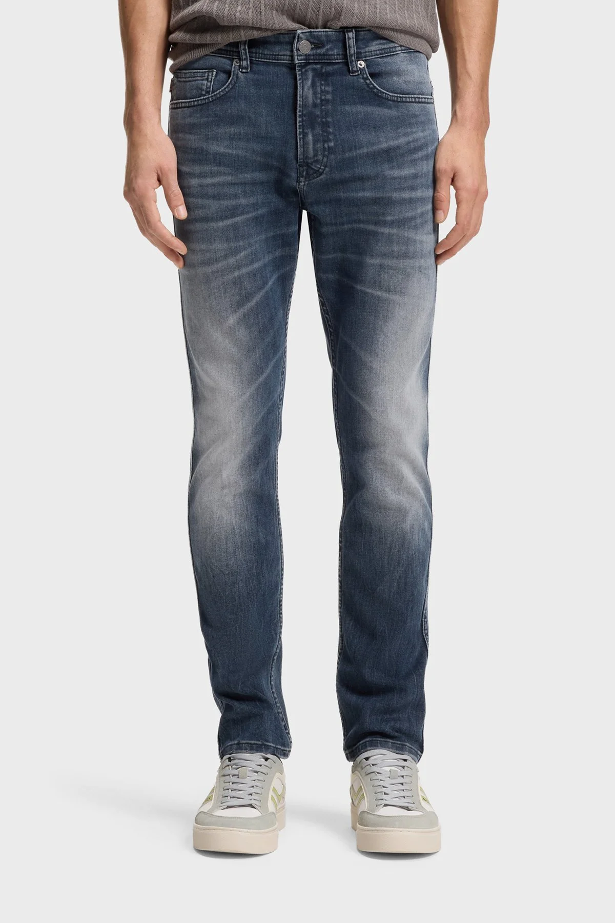 Boss Pamuklu Slim Fit Normal Bel Dar Paça Jeans Erkek Kot Pantolon 50559918 410 LACİVERT - 1