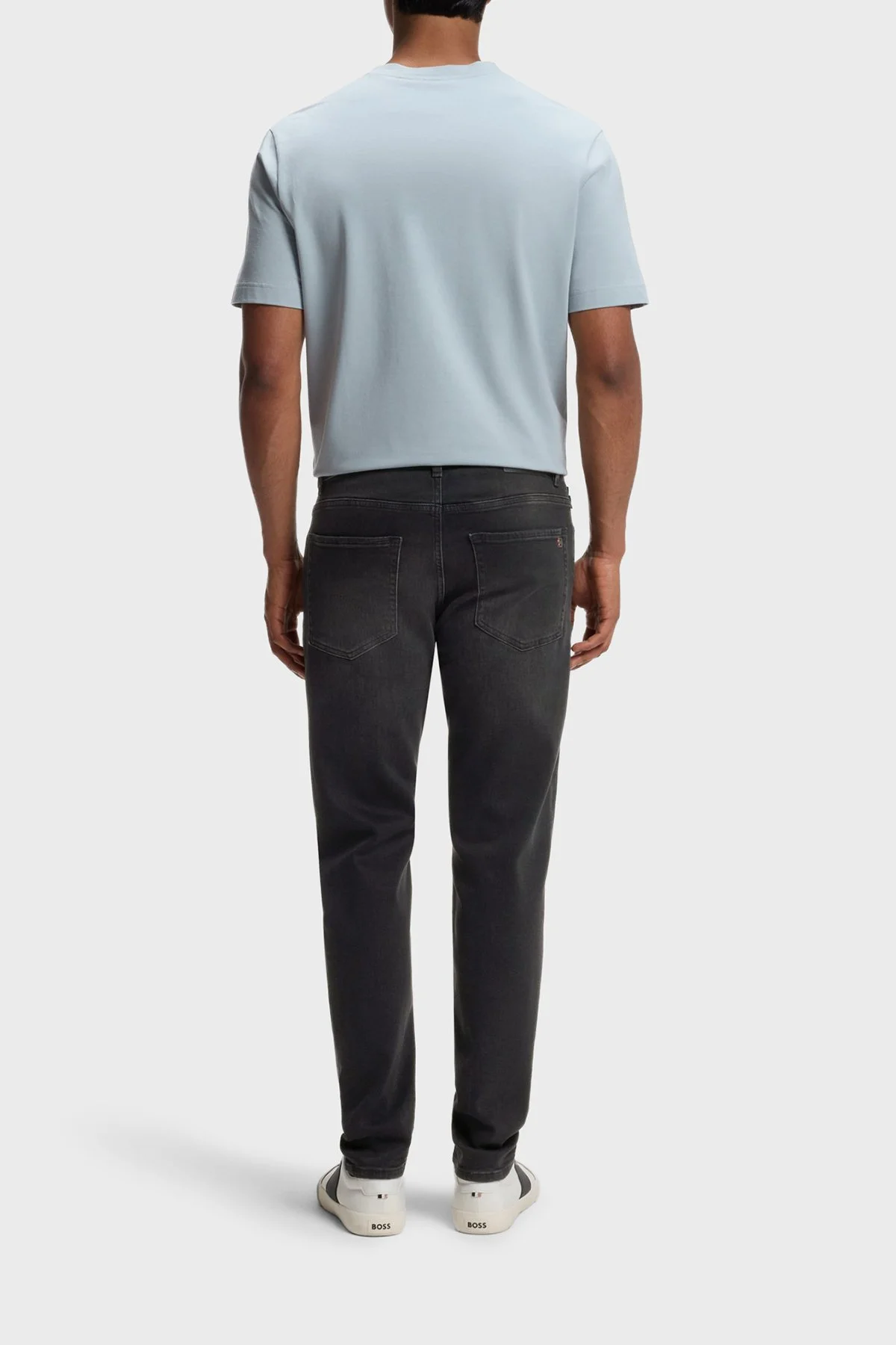 Boss Pamuklu Tapered Fit Düz Paça Jeans Erkek Kot Pantolon 50536502 008 Siyah - 3