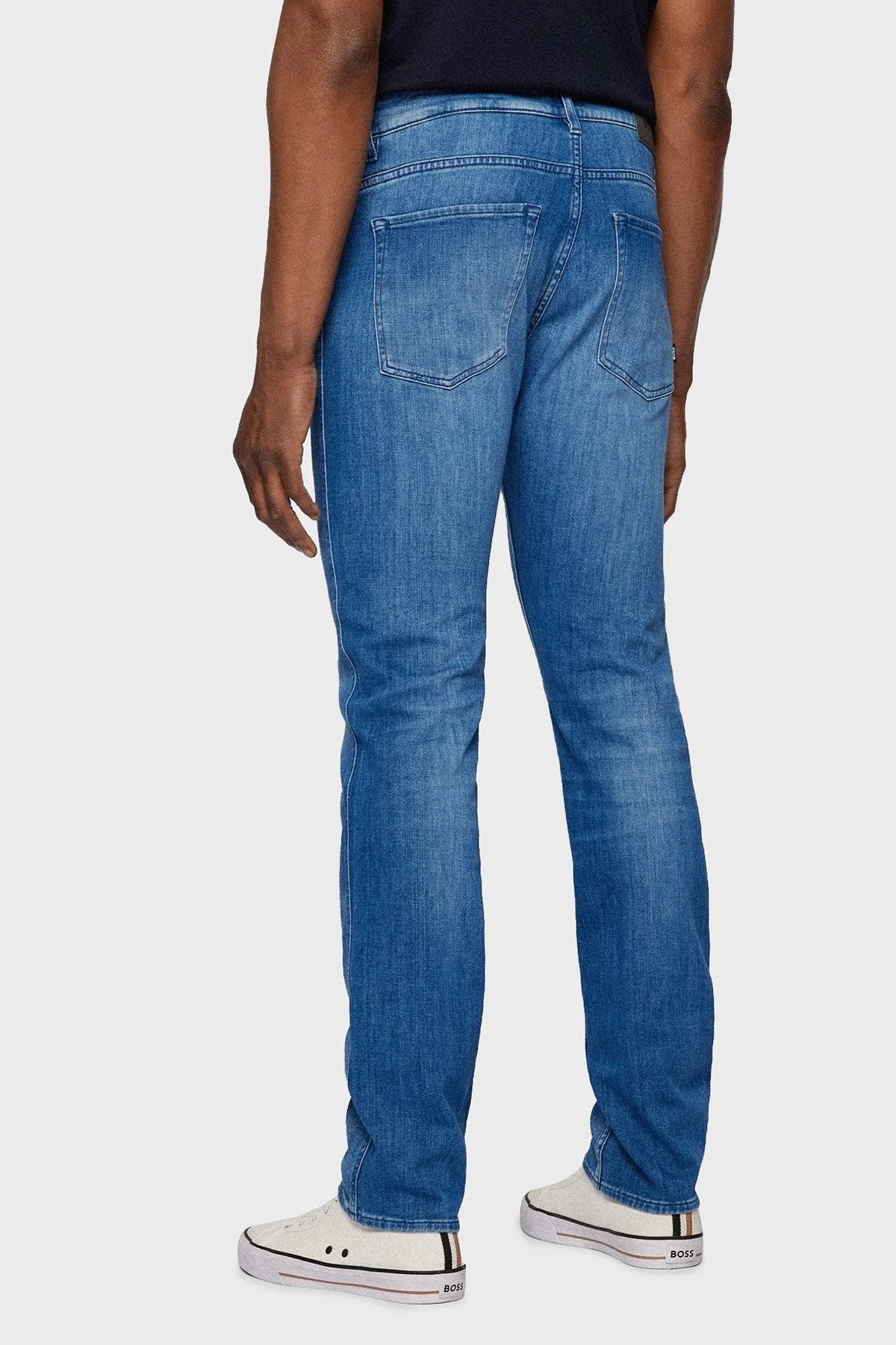 Boss Pamuklu Yumuşak Dokulu Normal Bel Slim Fit Jeans Erkek Kot Pantolon 50470506 420 LACİVERT - 3
