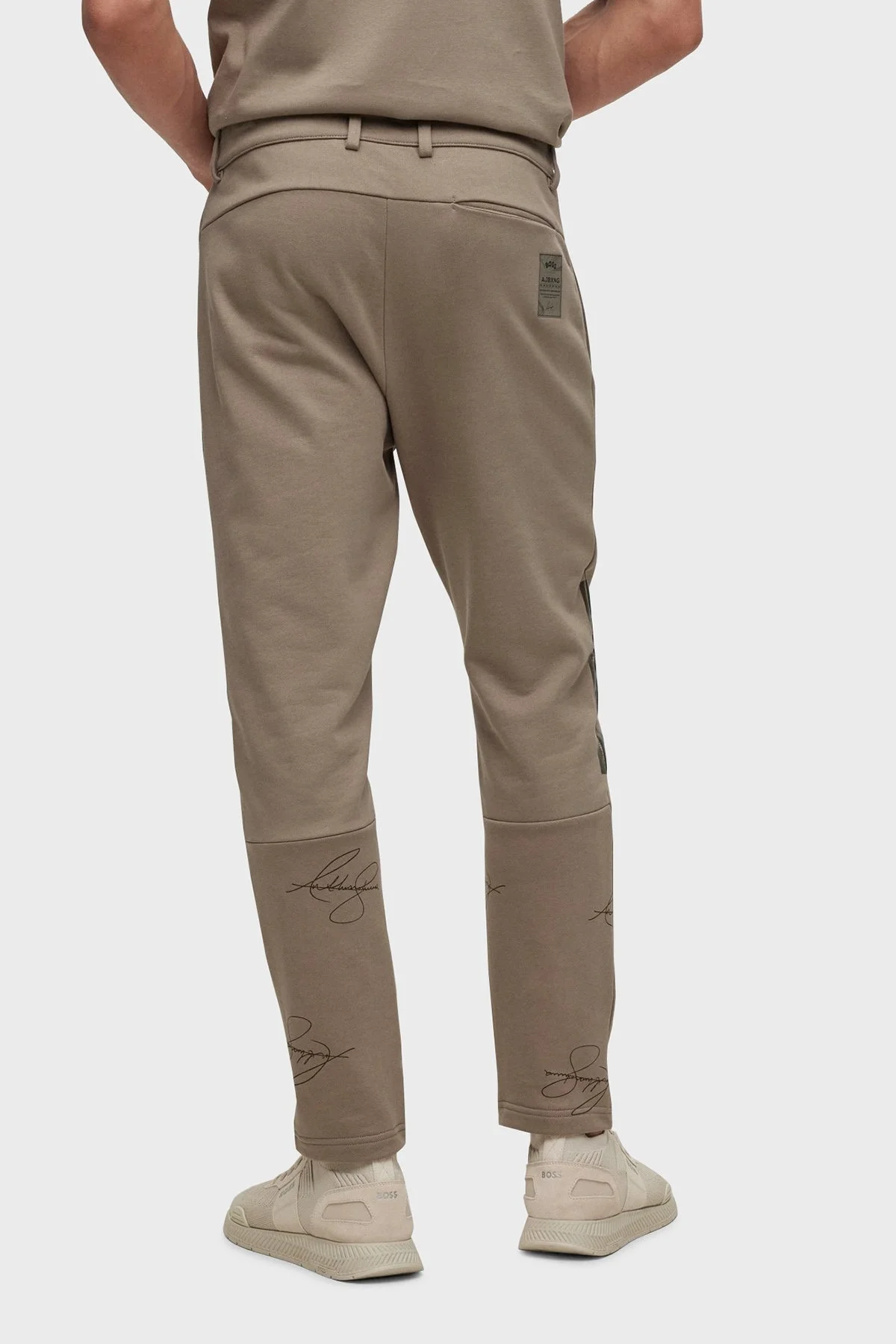 Boss Rahat Kesim Belden Bağlamalı % 100 Pamuk Erkek Pantolon 50476434 334 TOPRAK - 3