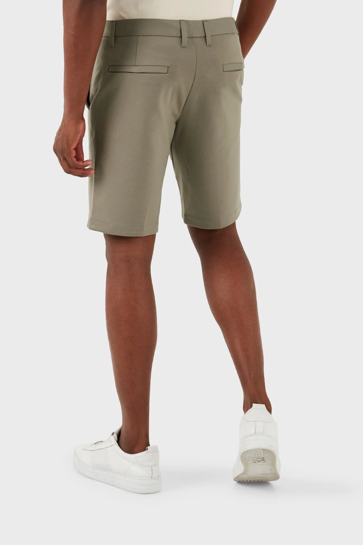 Boss Regular Fit Cepli Erkek Short 50511436 334 HAKİ - 12