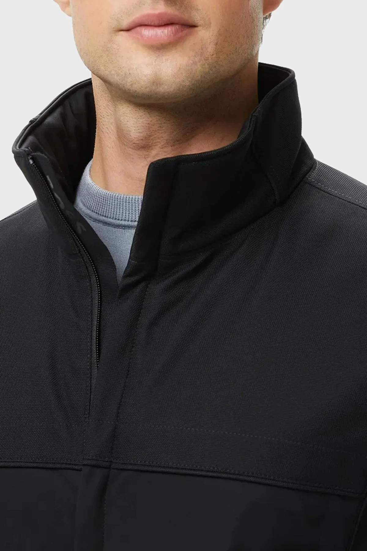 Boss Regular Fit Dik Yaka Fermuarlı Logolu Erkek Mont 50547739 001 SİYAH - 4