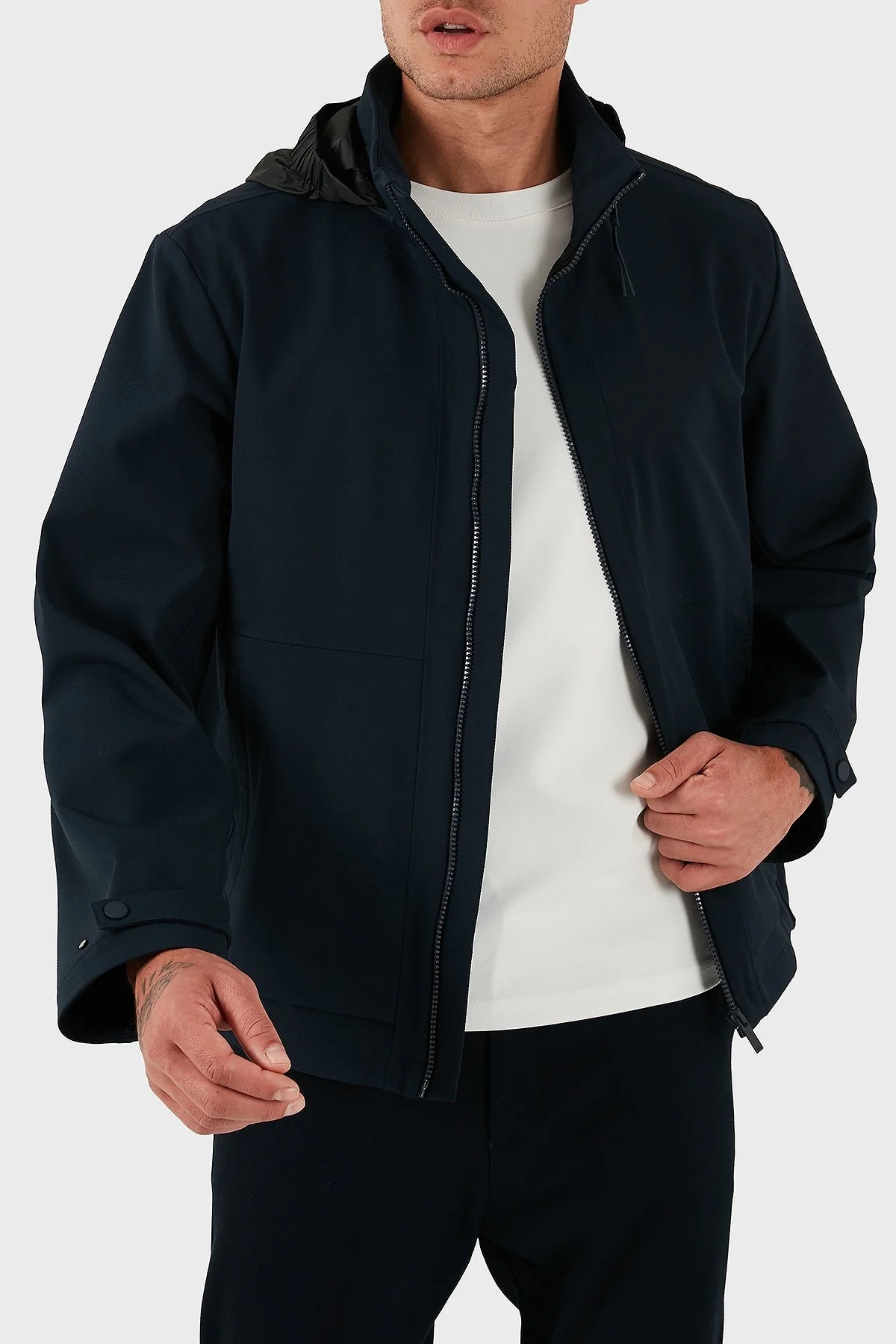 Boss Regular Fit Dik Yaka Gizlenebilir Kapüşonlu Erkek Mont 50547488 404 LACİVERT - 5