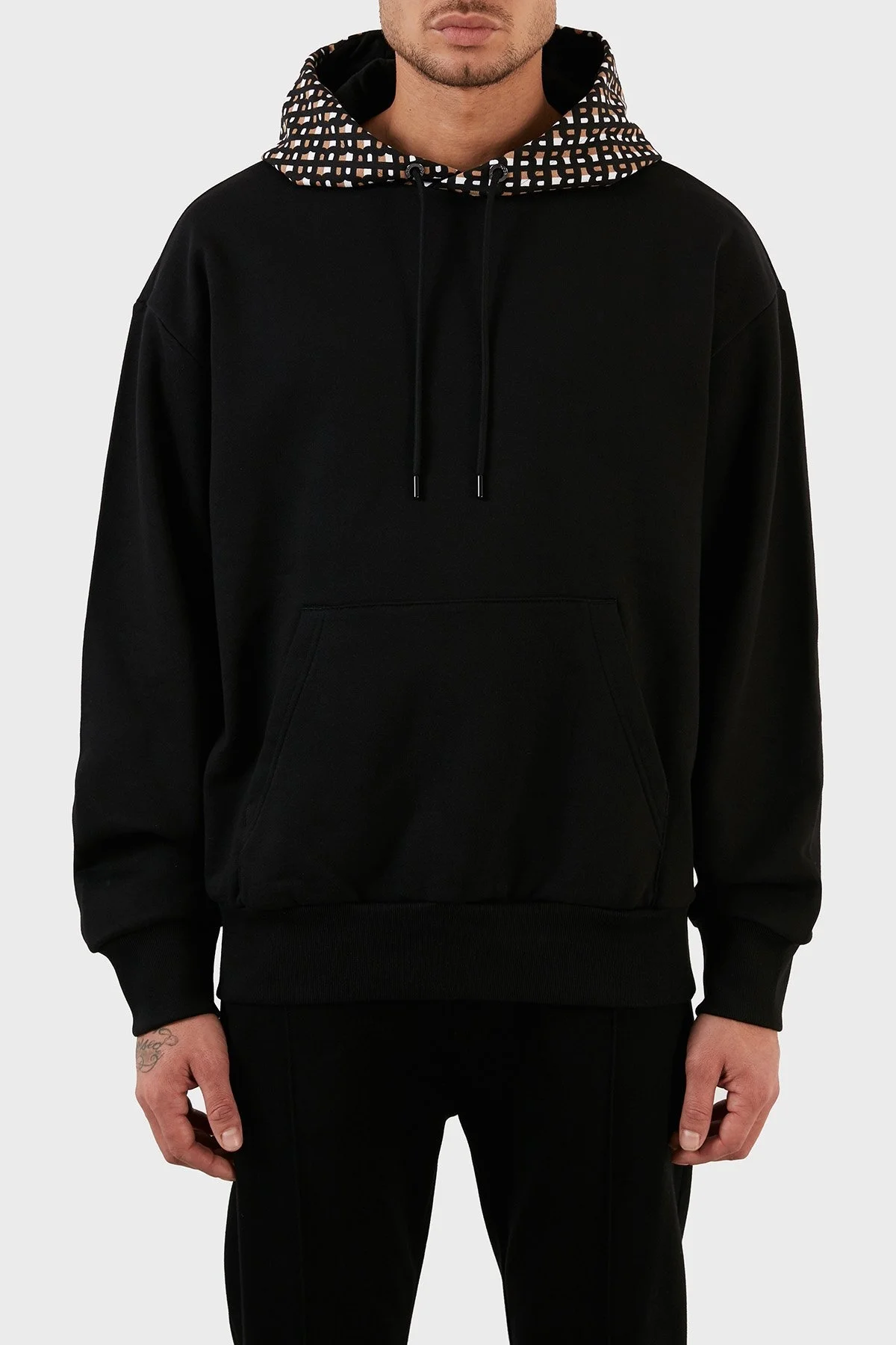 Boss Regular Fit Pamuklu Kapüşonlu Kanguru Cepli Erkek Sweat 50478965 001 SİYAH - 1