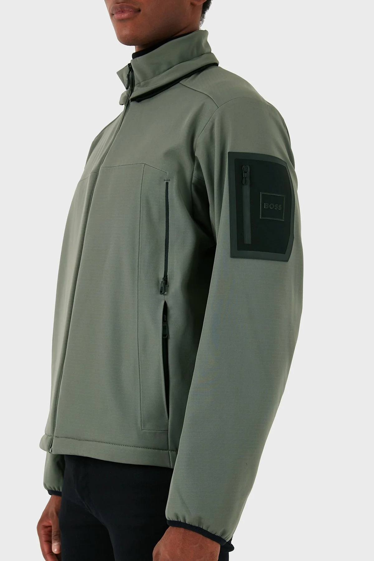 Boss Regular Fit Su Geçirmez Çıkarılabilir Kapüşonlu Soft Shel Erkek Mont 50515100 056 HAKİ - 4