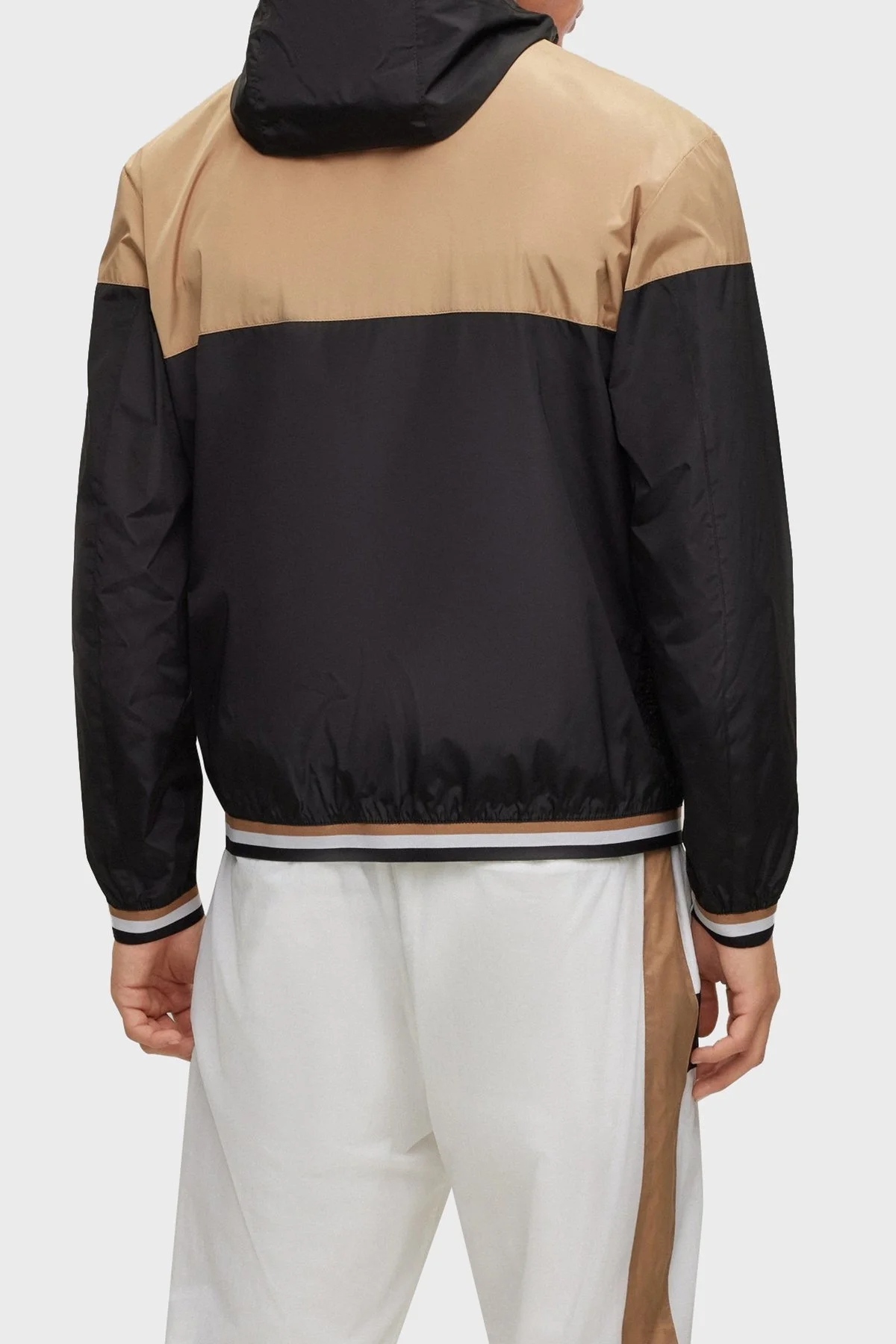 Boss Renk Bloklu Su Tutmaz Kapüşonlu Regular Fit Mevsimlik İnce Erkek Mont 50483934 260 BEJ - 3