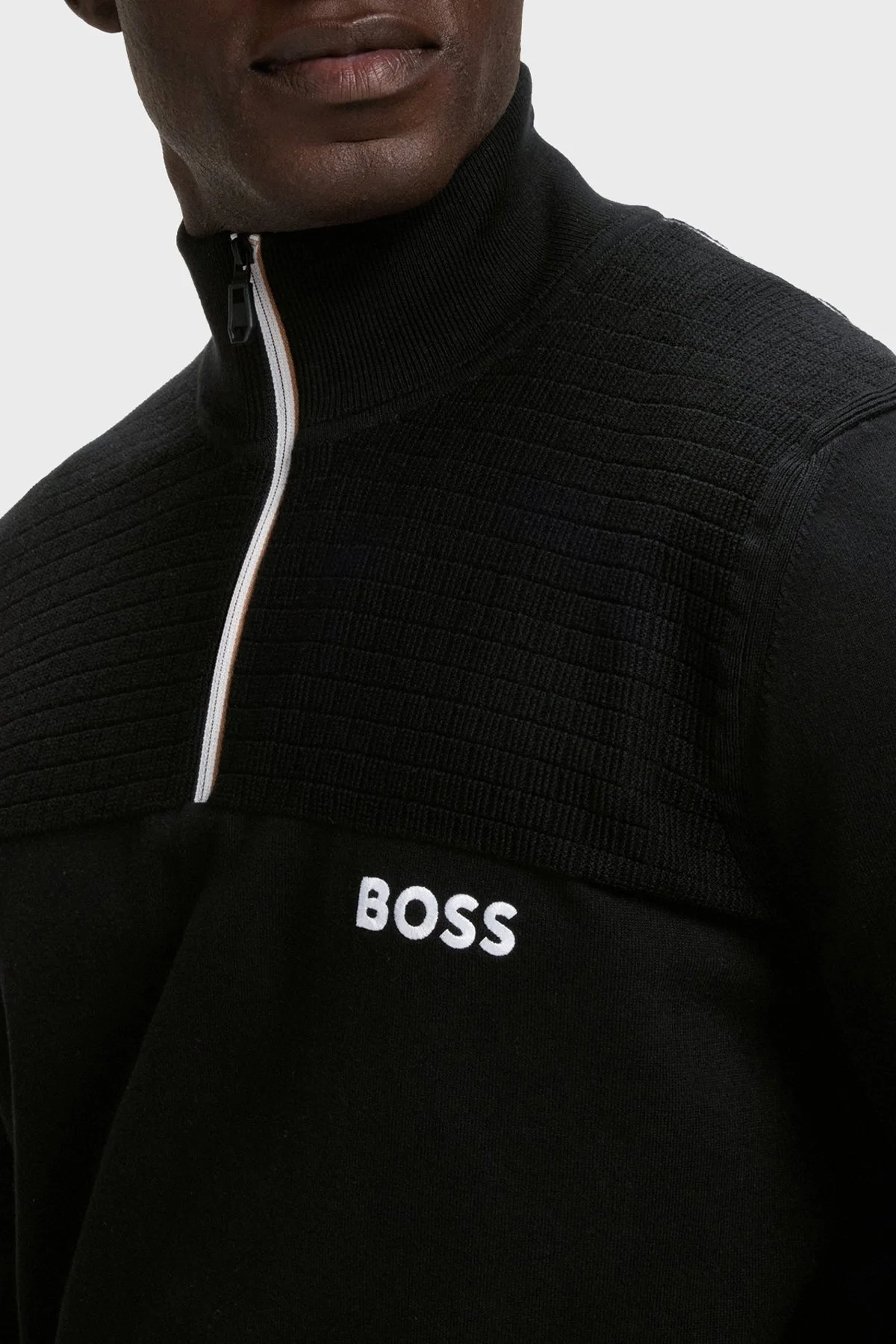 Boss Şerit Detaylı Pamuklu Regular Fit Yarım Fermuarlı Dik Yaka Erkek Kazak 50541953 001 SİYAH - 4