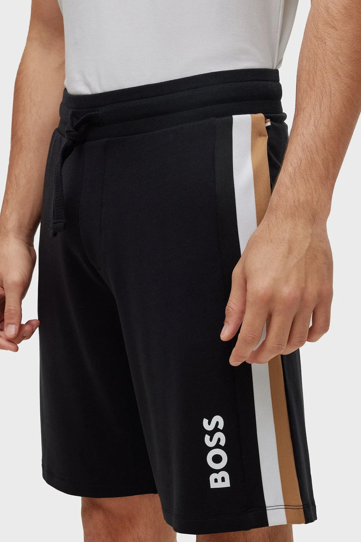 Boss Şeritli Logolu Regular Fit Cepli Büzgülü Erkek Short 50491511 001 SİYAH - 9