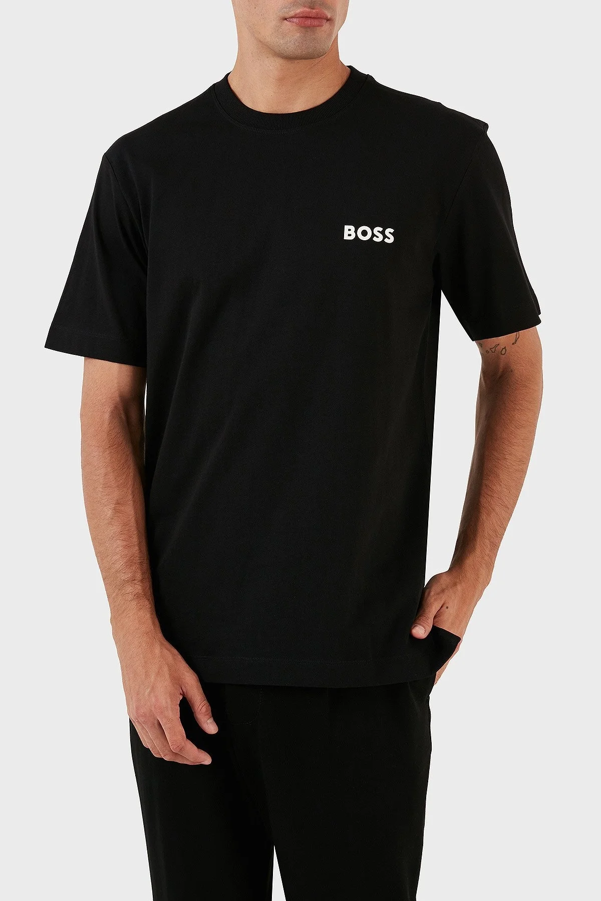 Boss Sırt Baskılı Bisiklet Yaka % 100 Pamuk Regular Fit Dokuma Erkek T Shirt 50494074 001 SİYAH - 6