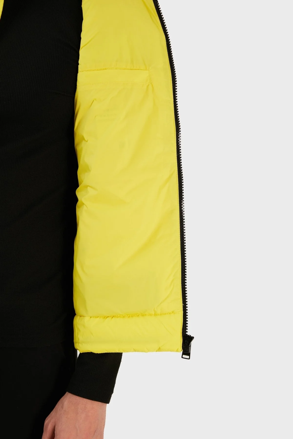 Boss Su Geçirmez Regular Fit Dik Yaka Şişme Erkek Yelek 50464300 731 SARI - 5