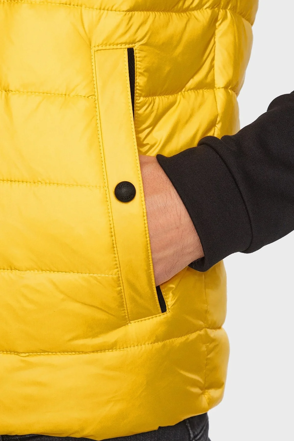 Boss Su Tutmaz Regular Fit Dik Yaka Şişme Erkek Yelek 50496725 740 AÇIK SARI - 4