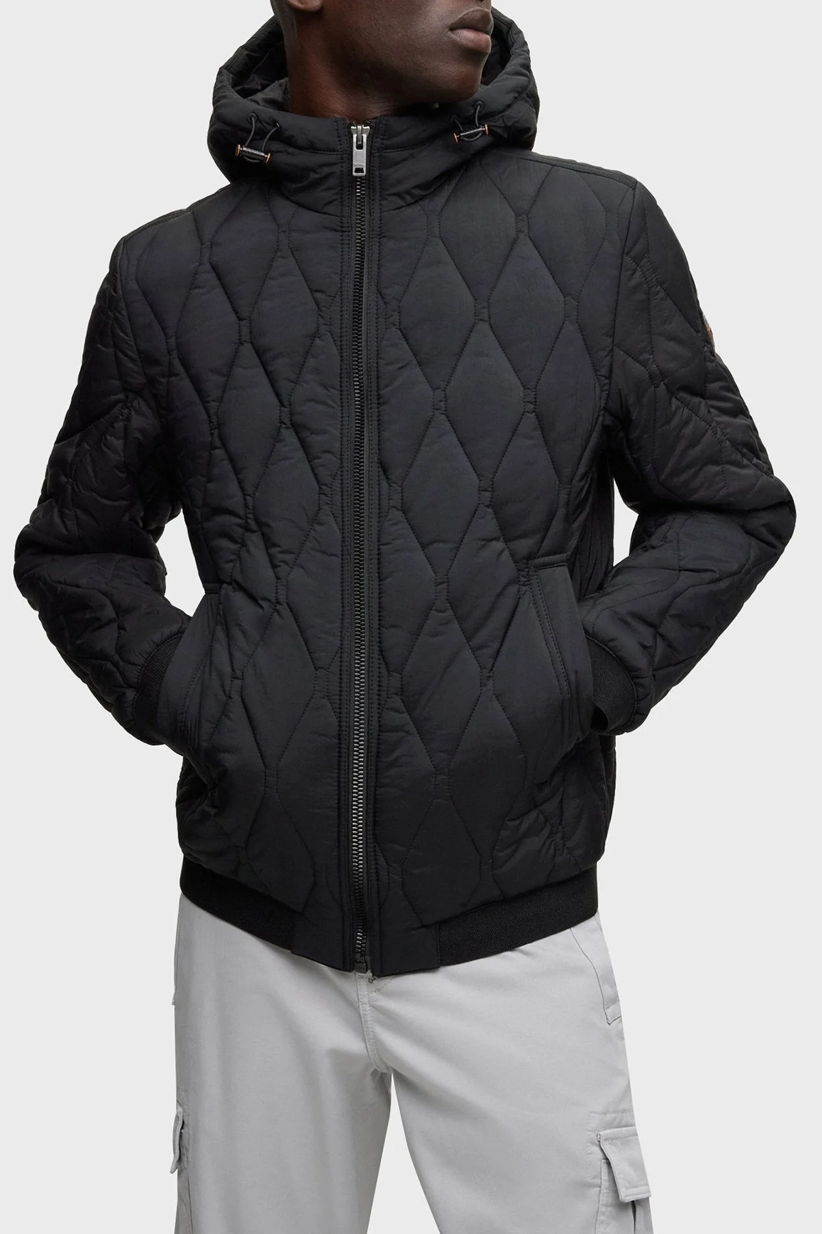 Boss Su Tutmaz Regular Fit Kapüşonlu Hafif Kapitone Erkek Mont 50492962 001 SİYAH - 1