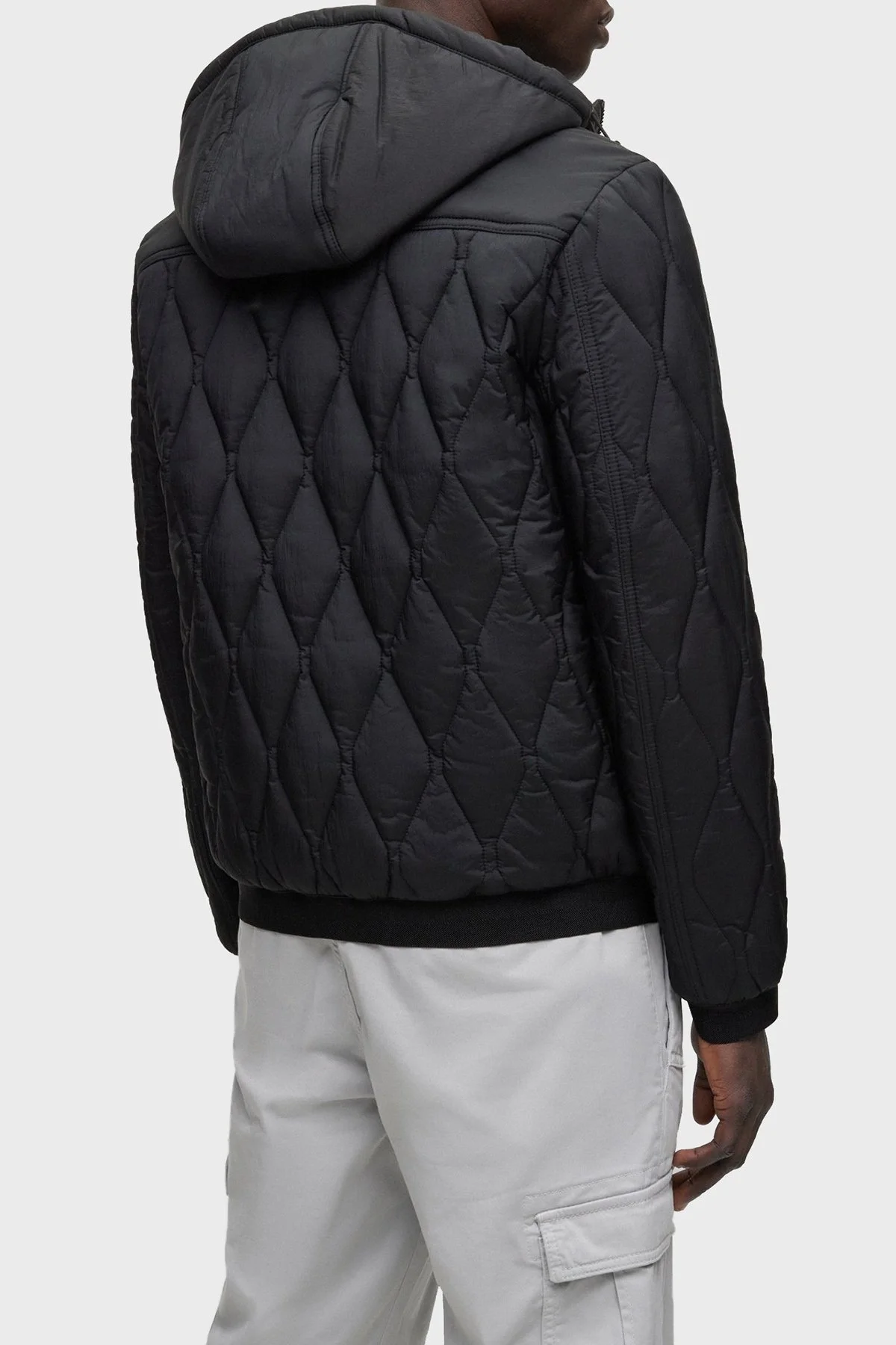 Boss Su Tutmaz Regular Fit Kapüşonlu Hafif Kapitone Erkek Mont 50492962 001 SİYAH - 2