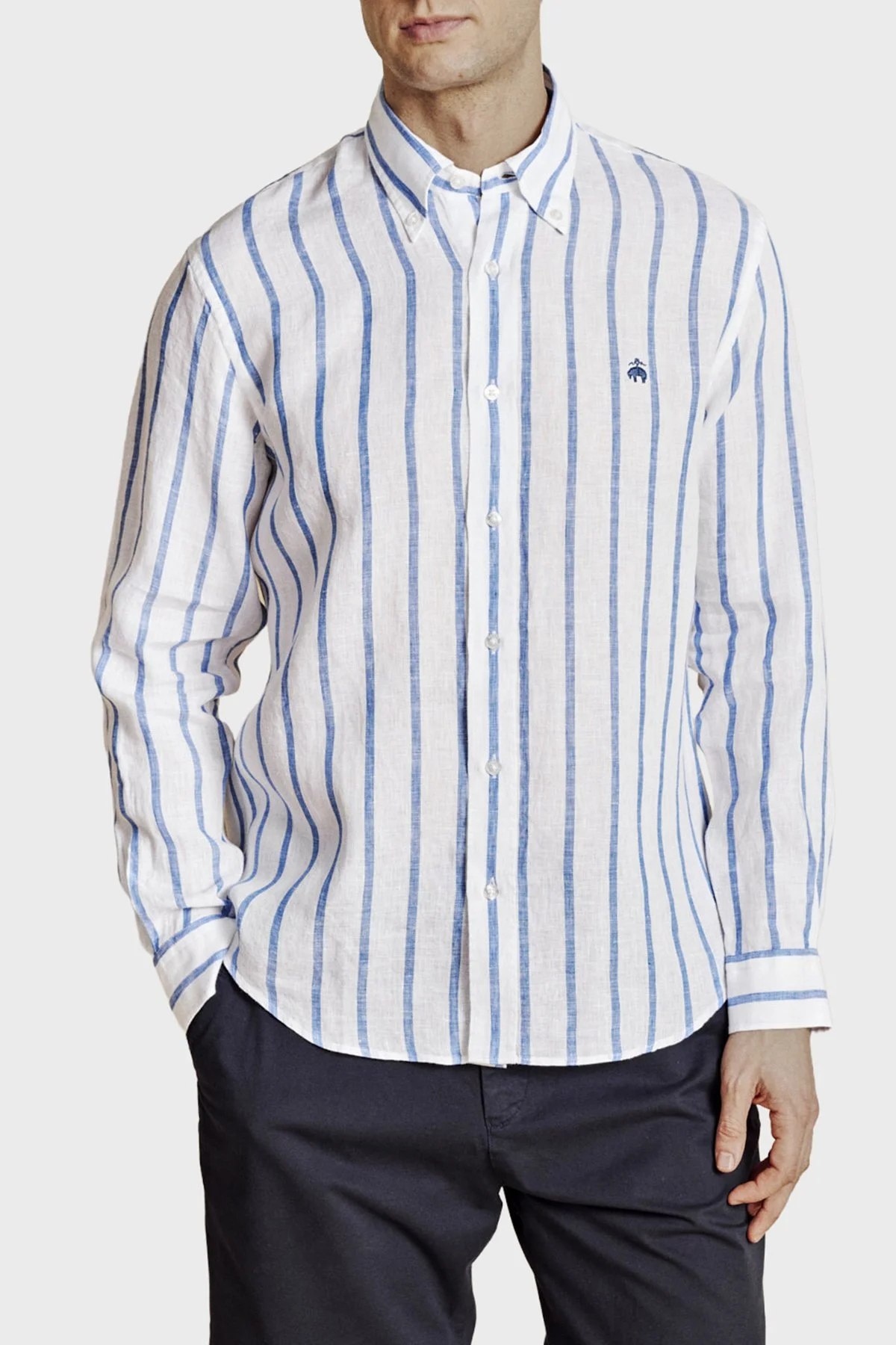 Brooks Brothers % 100 Keten Düğmeli Yaka Çizgili Erkek Gömlek BBSS26MSH013175 MAVİ-BEYAZ - 1