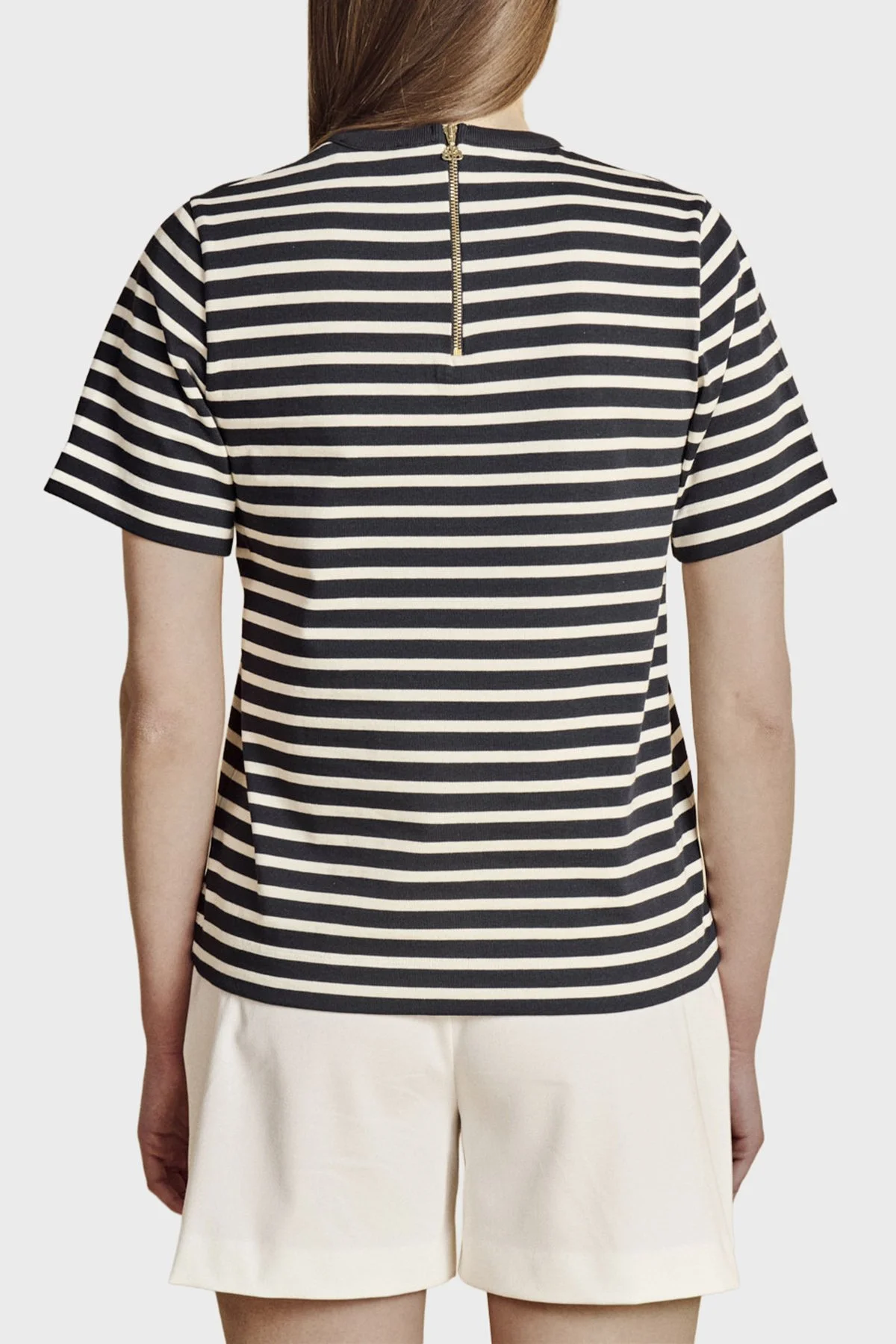 Brooks Brothers % 100 Pamuk Çizgili Bisiklet Yaka Fermuar Detaylı T-Shirt Kadın T Shirt BBSS26FTS003275 LACİVERT-EKRU - 3