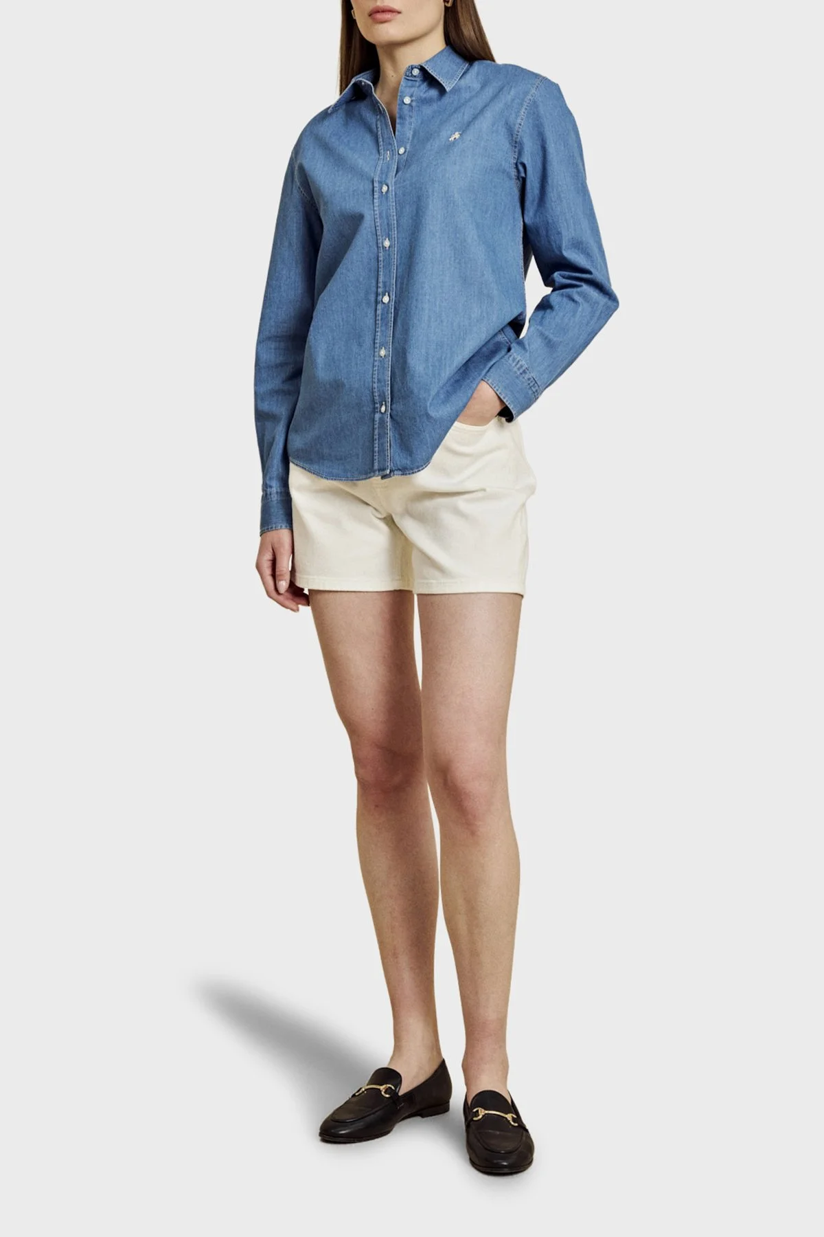 Brooks Brothers %100 Pamuk Logo Nakışlı Denim Görünümlü Kadın Gömlek BBSS26FDS001115 MAVİ - 2
