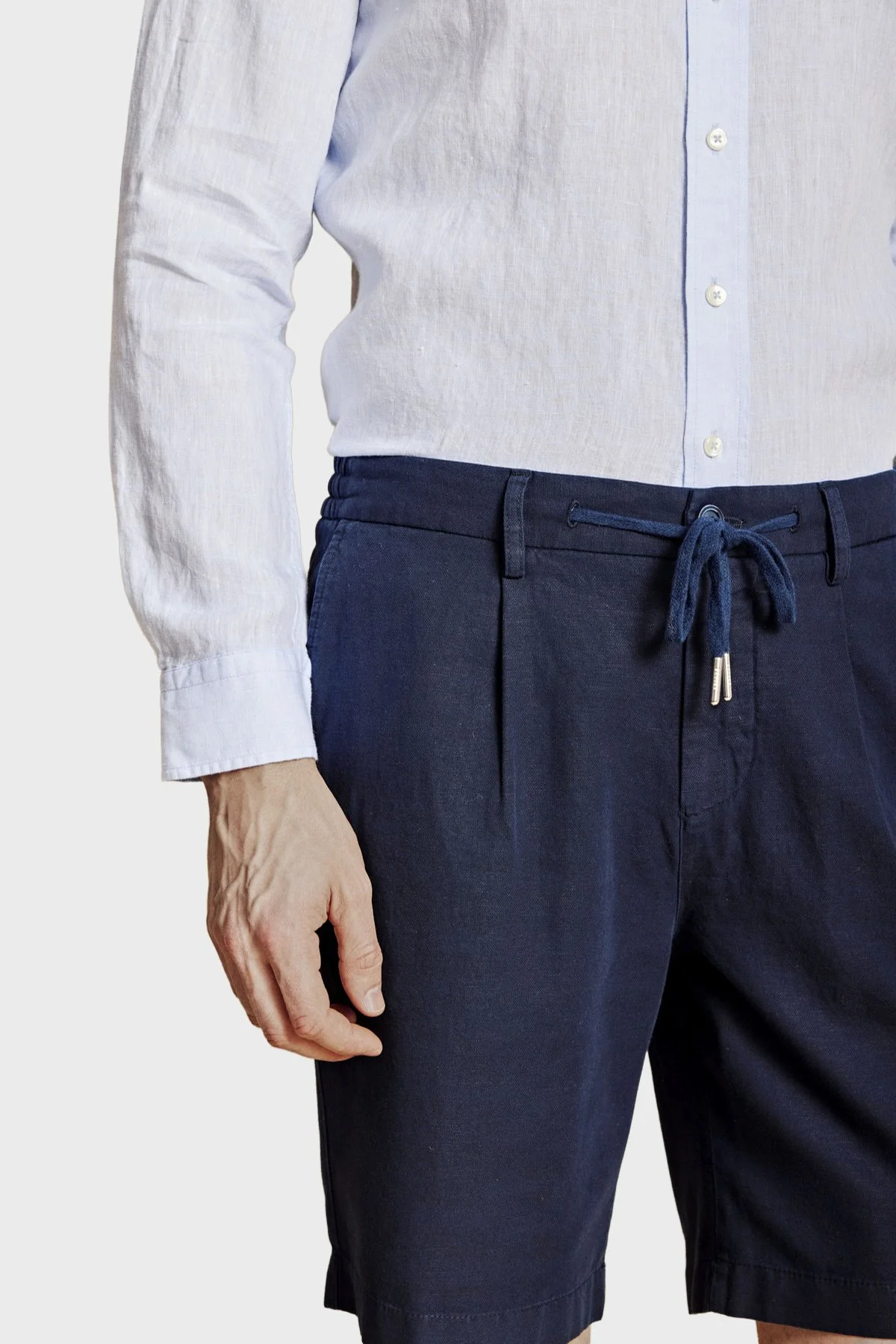Brooks Brothers Pamuk ve Keten Karışımlı Bağcıklı Erkek Şort BBSS26MSO003137 LACİVERT - 4