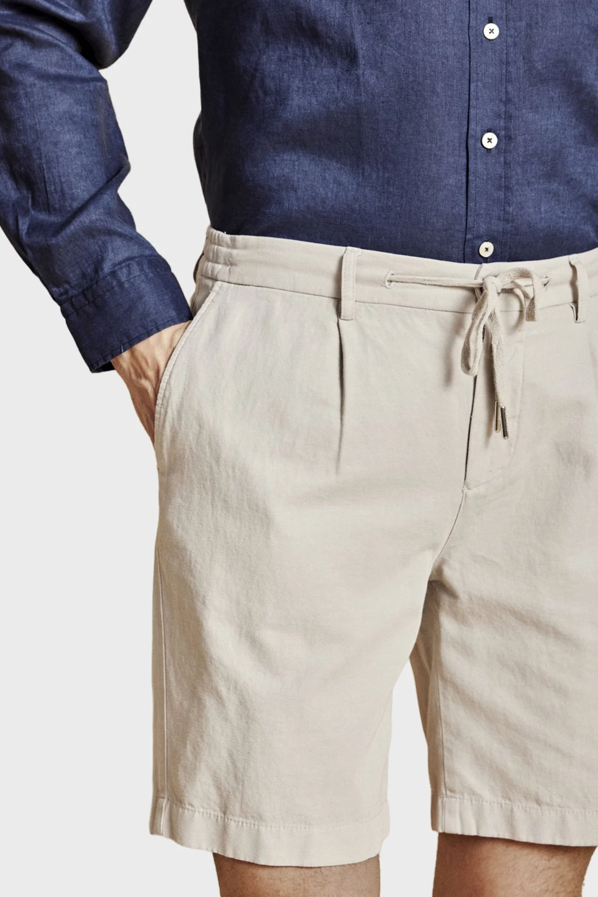 Brooks Brothers Pamuk ve Keten Karışımlı Bağcıklı Erkek Şort BBSS26MSO003164 TAŞ - 3