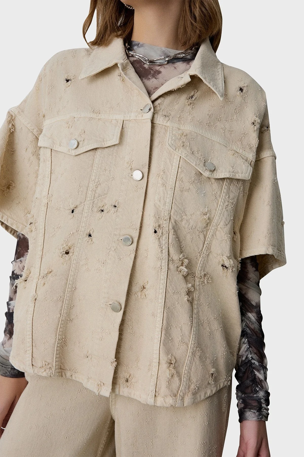 BSB % 100 Pamuk Regular Fit Eskitilmiş Sırt Baskılı Bayan Gömlek 053-216800.103 BEJ - 5